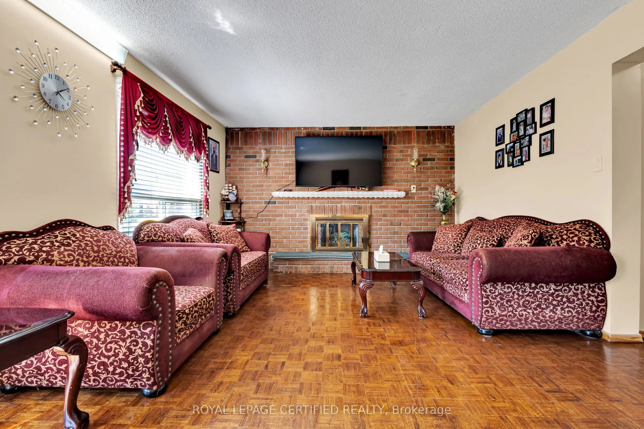 37 Dafoe Crescent