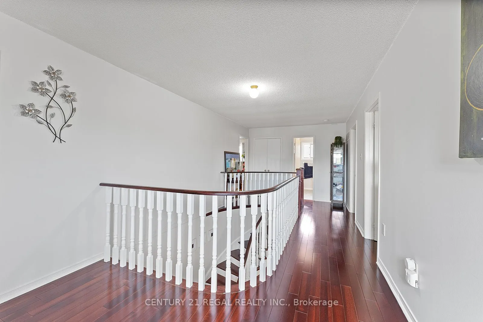 97 Hinchley Wood Grove