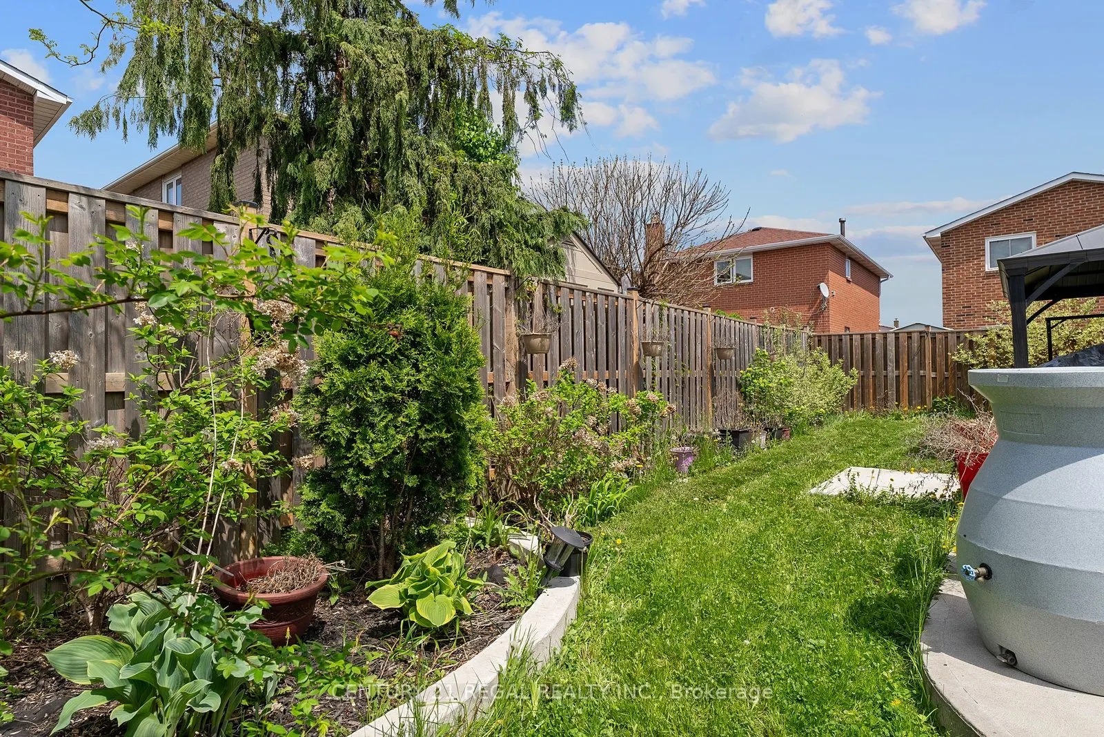 97 Hinchley Wood Grove
