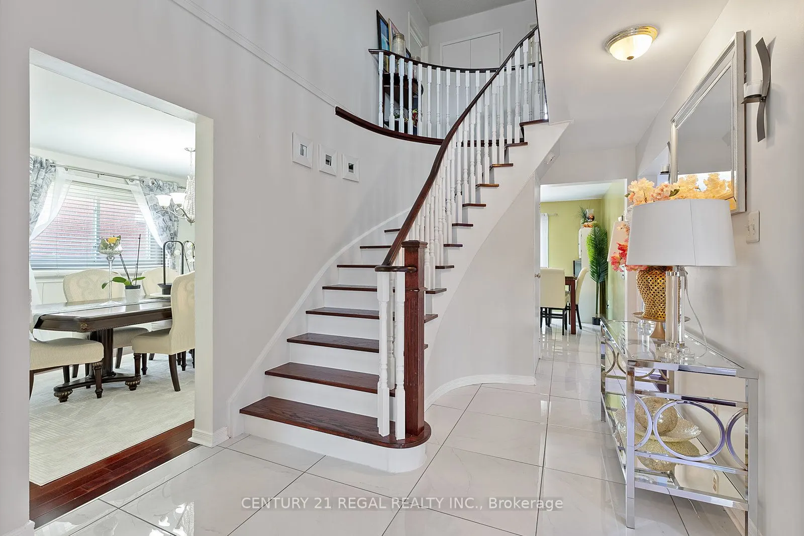 97 Hinchley Wood Grove