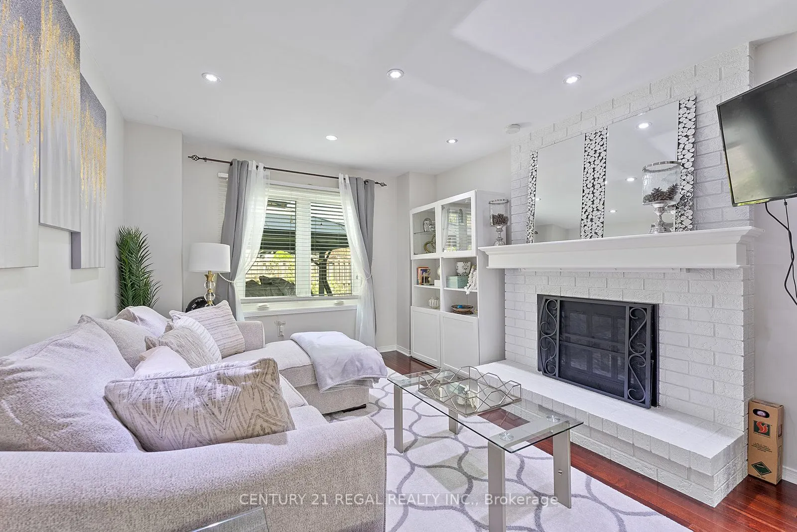97 Hinchley Wood Grove