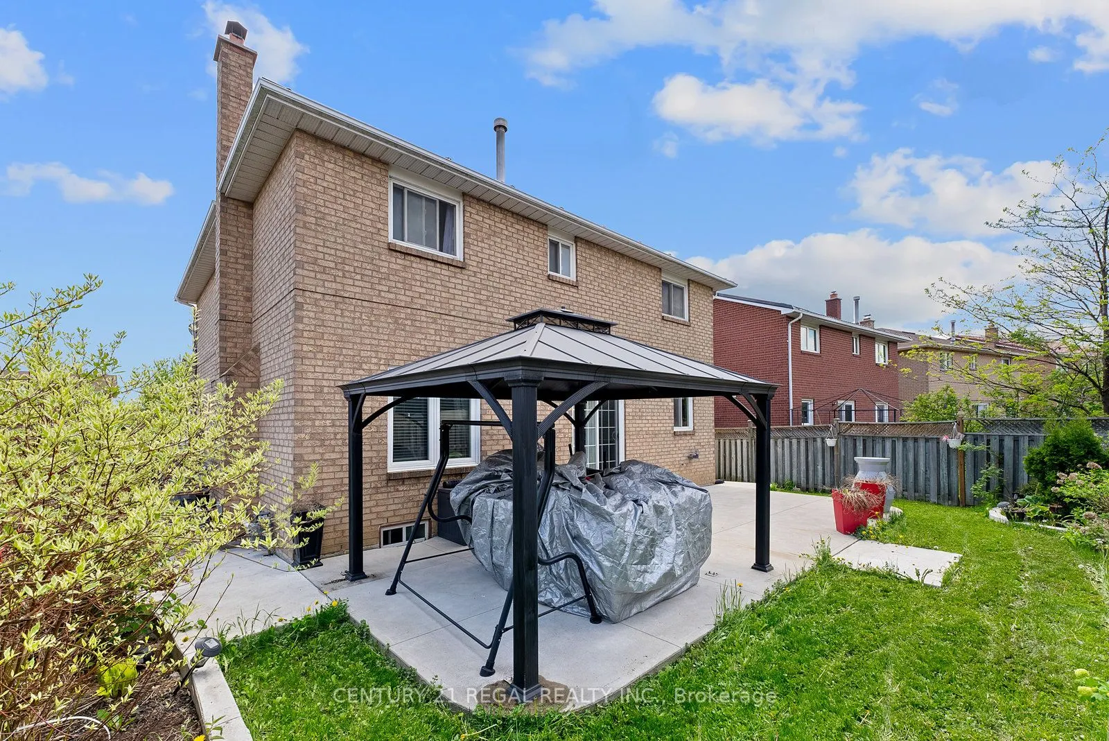 97 Hinchley Wood Grove