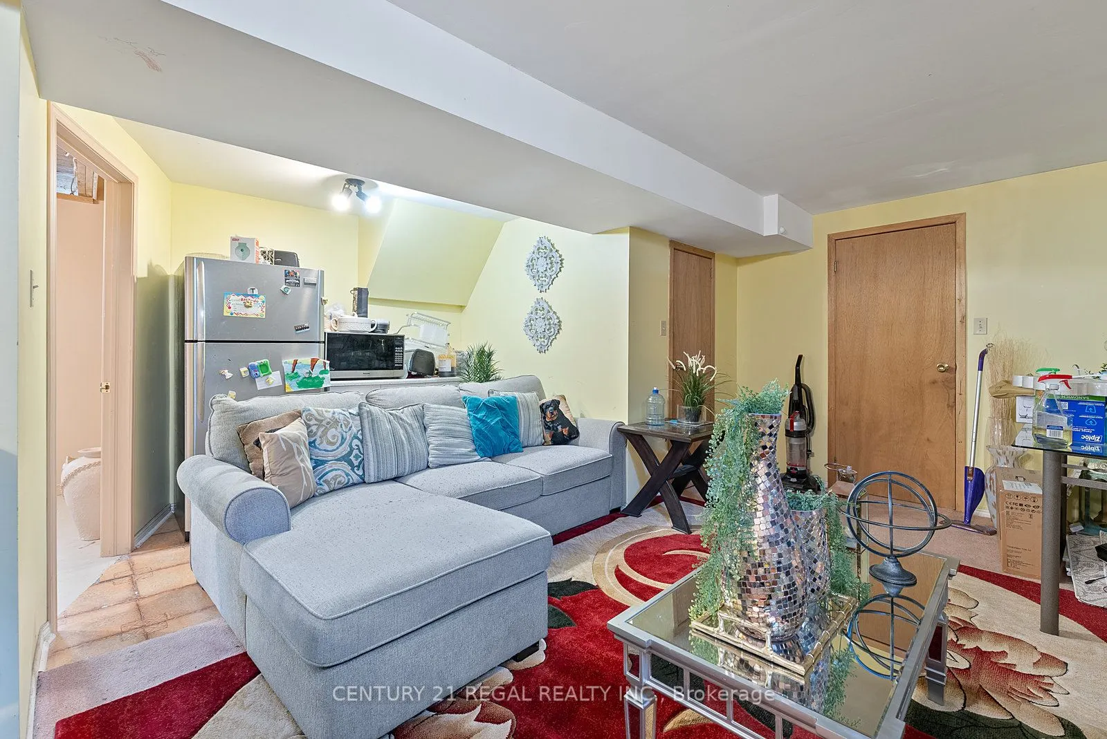97 Hinchley Wood Grove