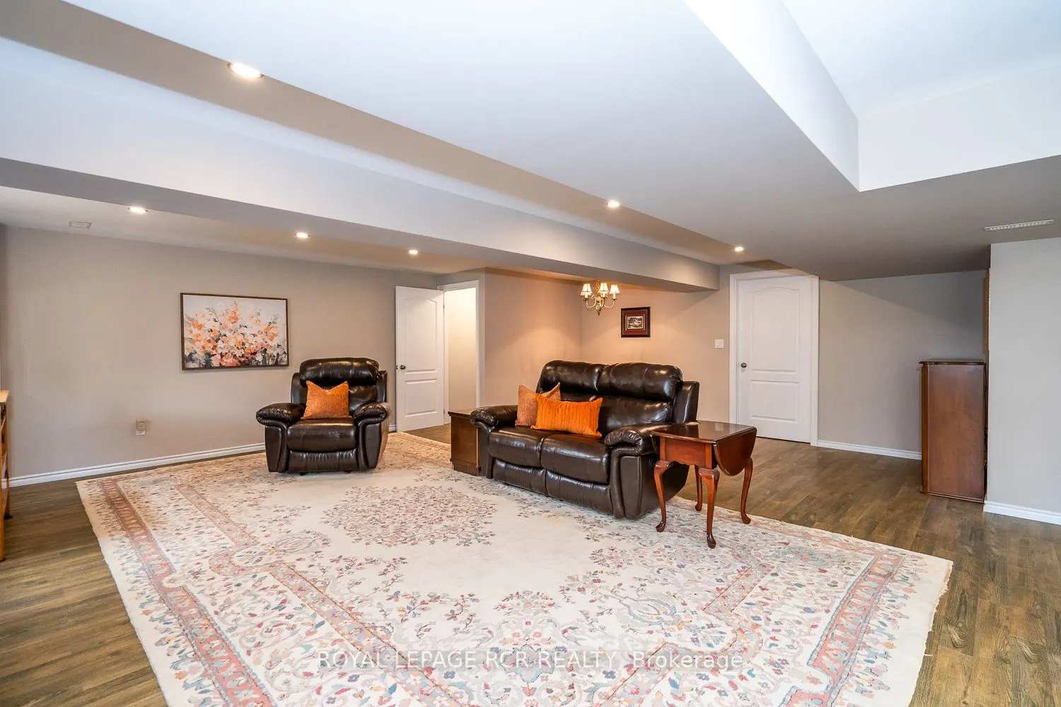 39 Dinnick Crescent