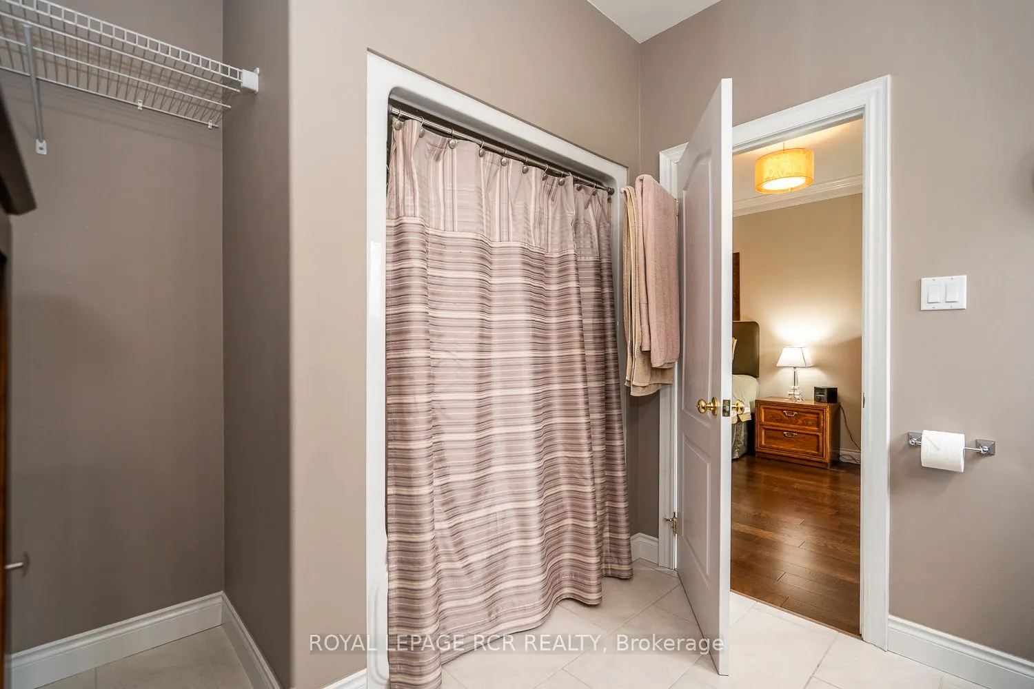 39 Dinnick Crescent