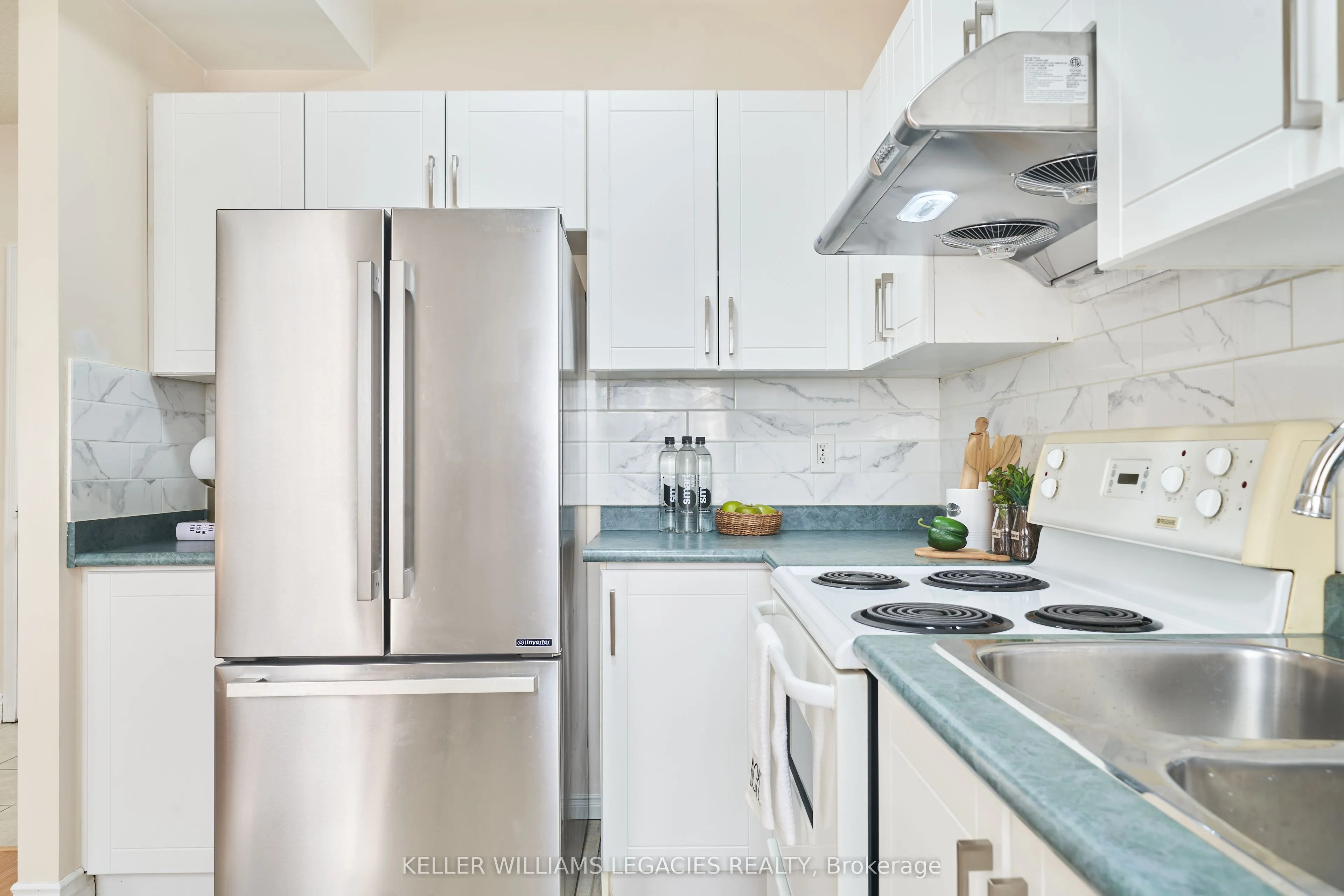 2874 Keele Street, #205