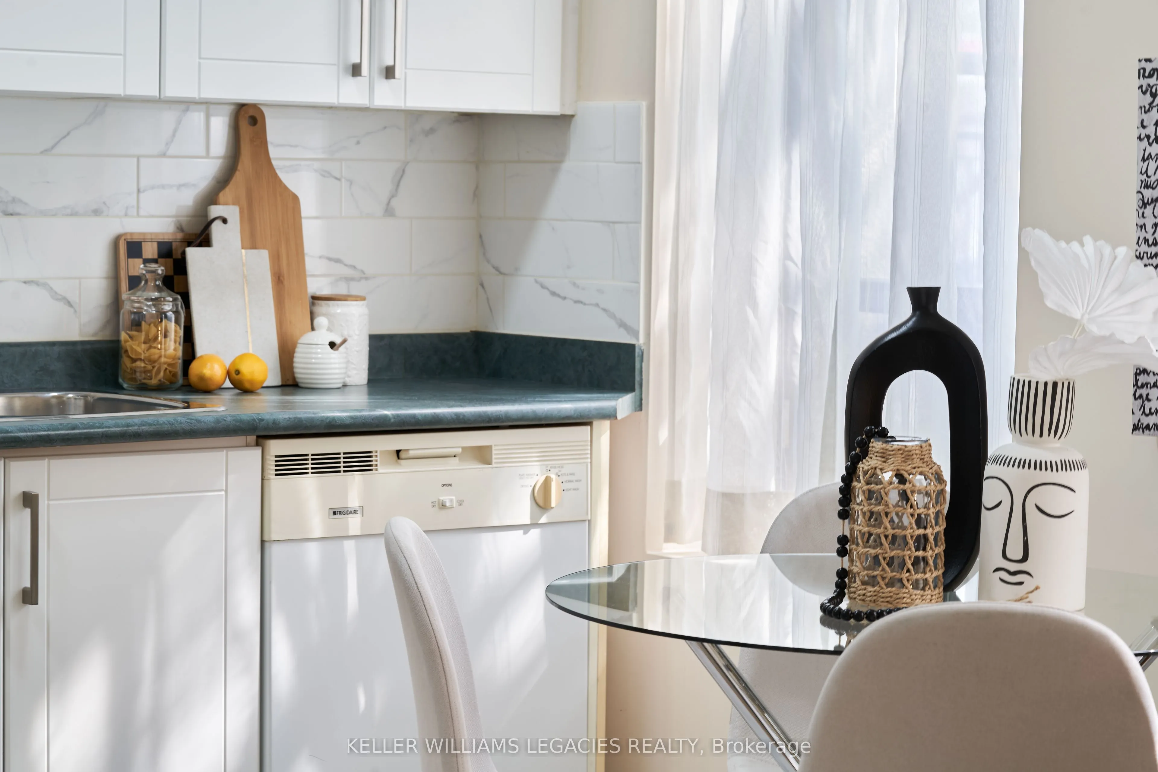 2874 Keele Street, #205