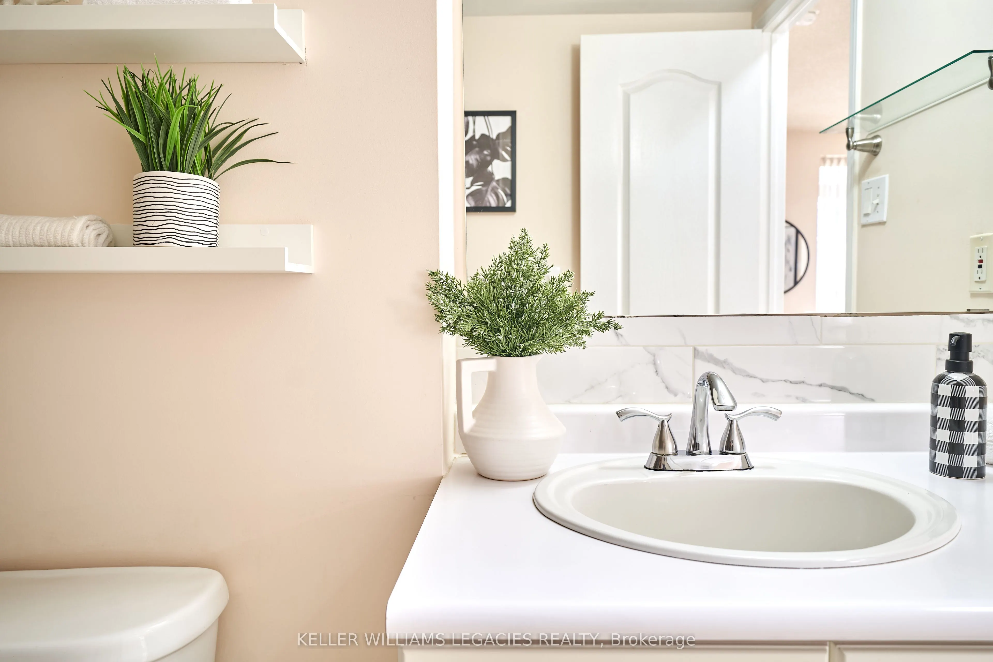 2874 Keele Street, #205