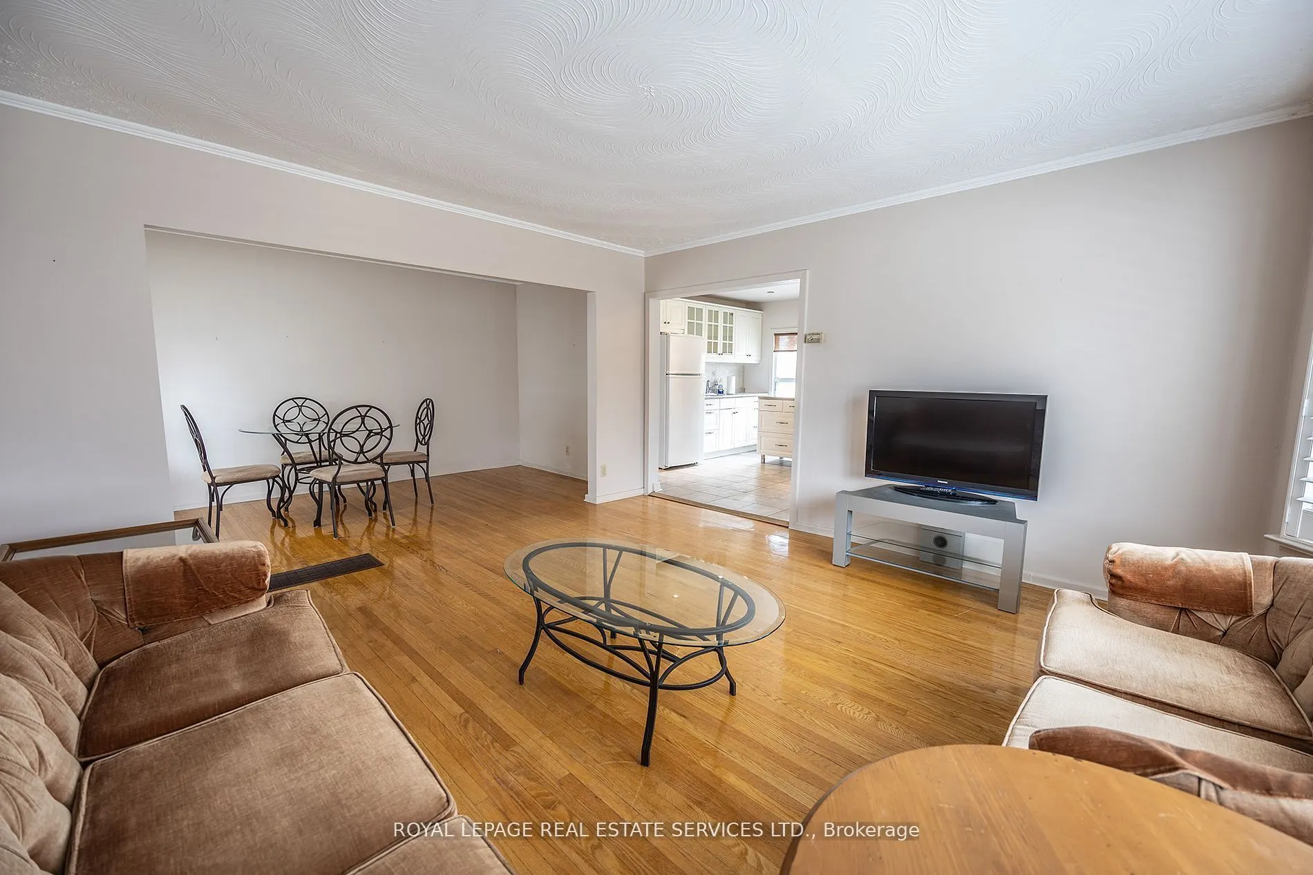 1361 Kenmuir Avenue