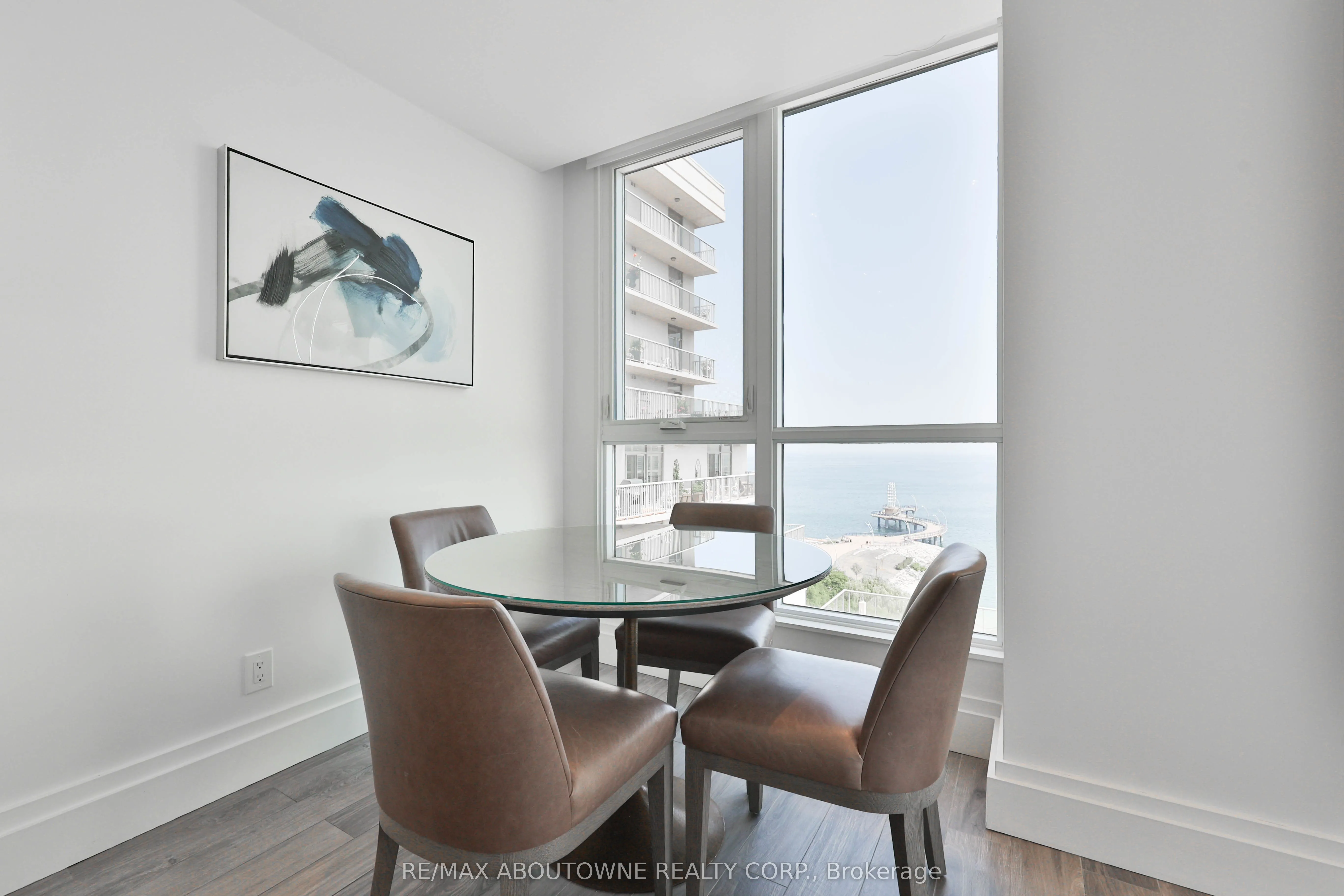 415 Locust Street, #1103