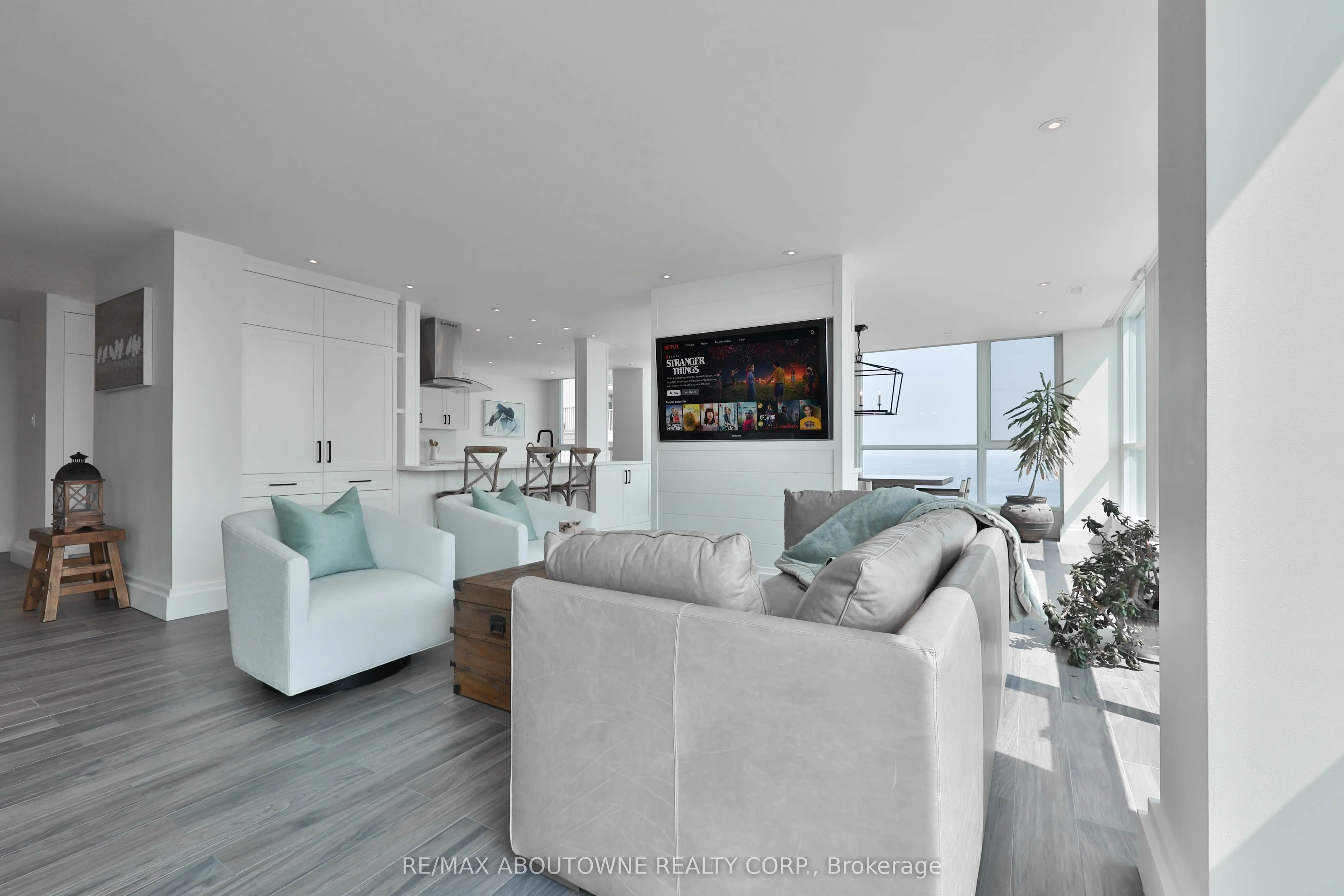 415 Locust Street, #1103