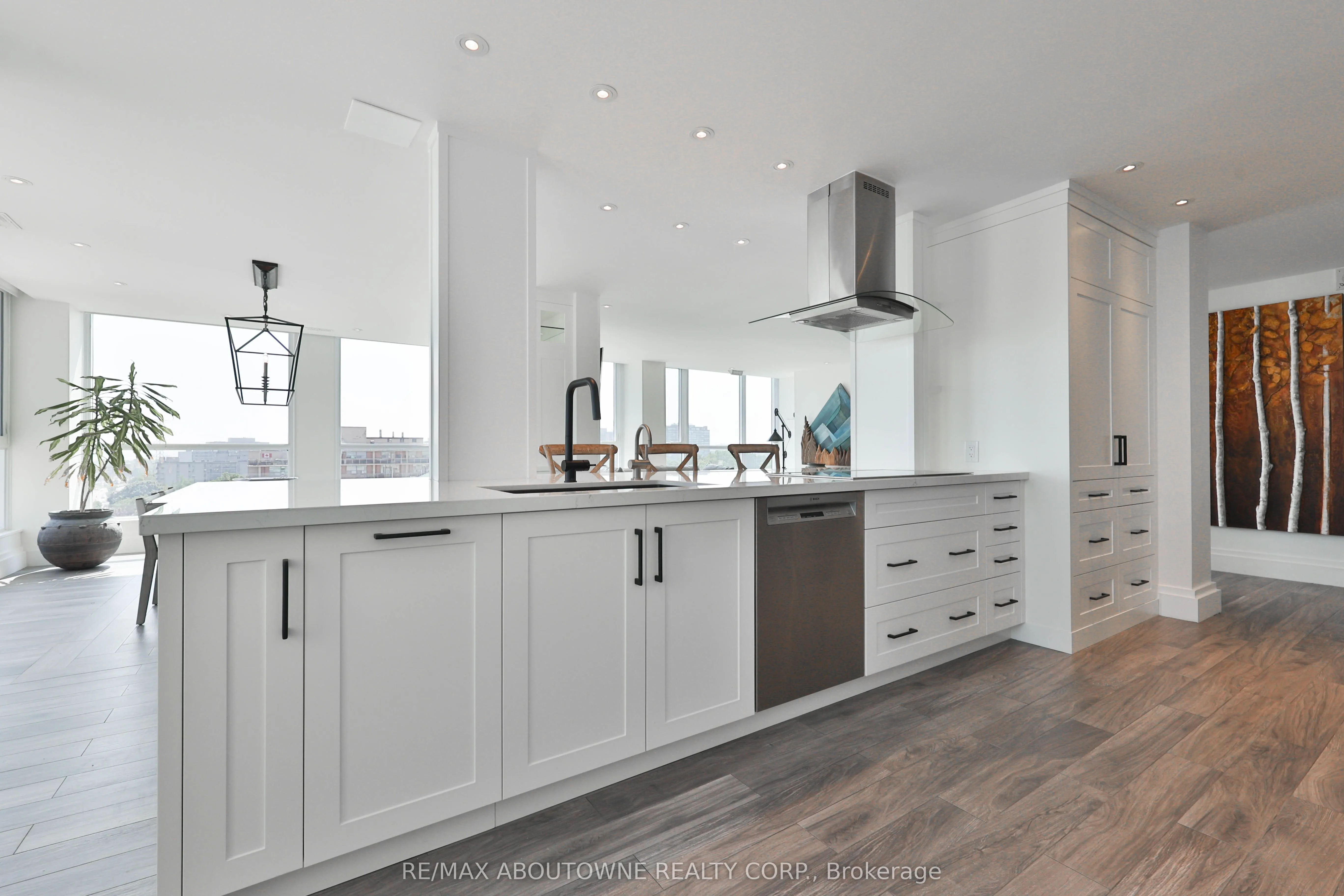 415 Locust Street, #1103