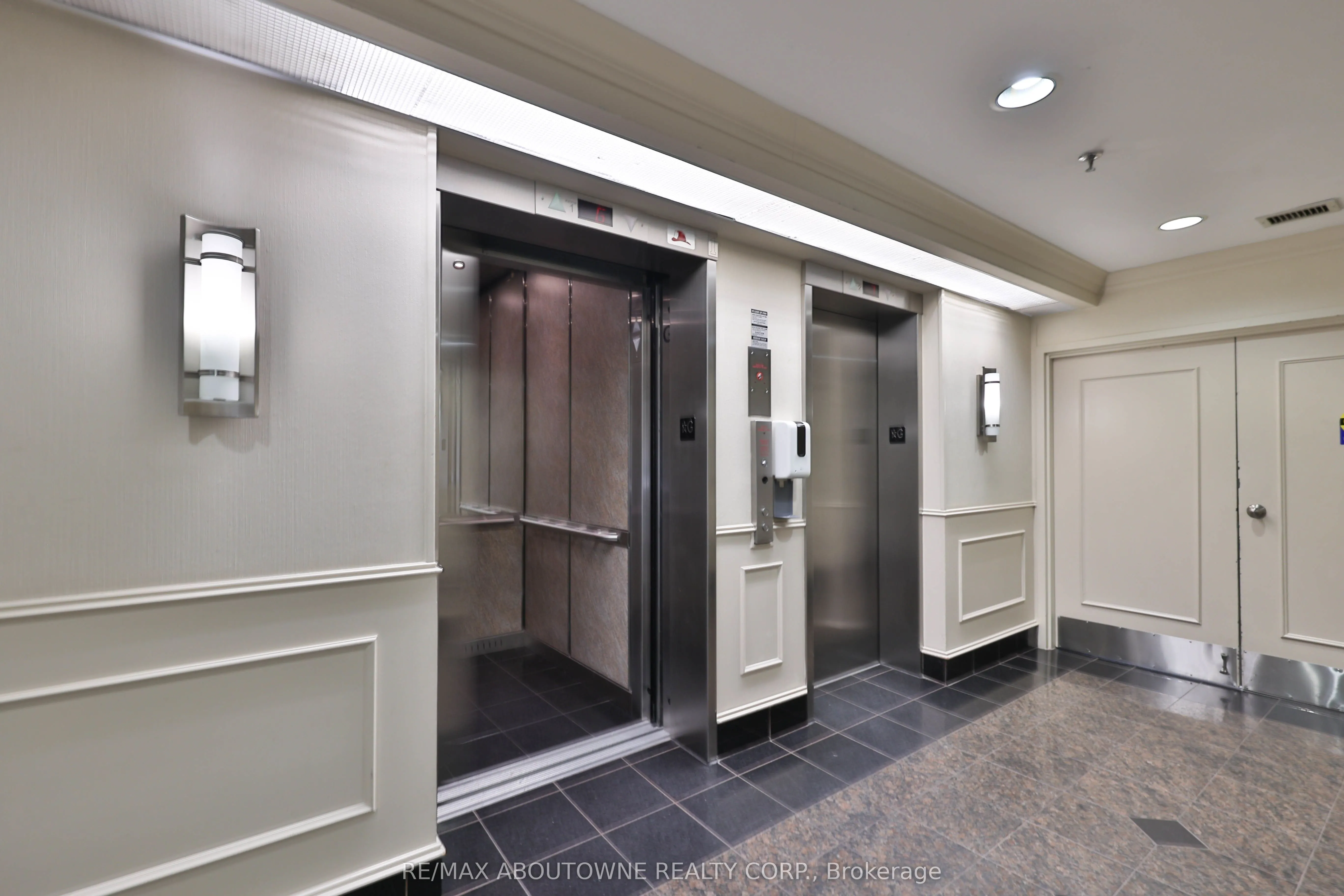 415 Locust Street, #1103