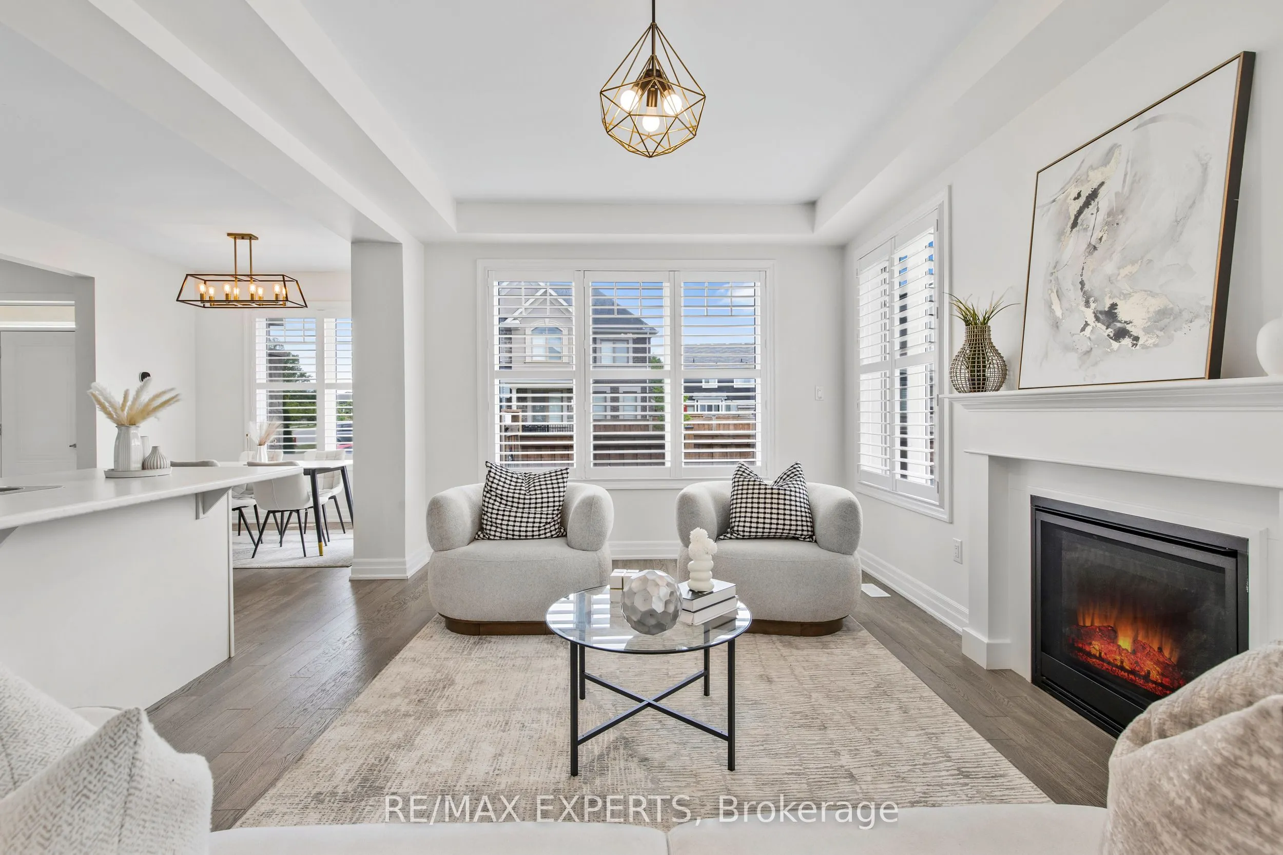 1374 Rose Way