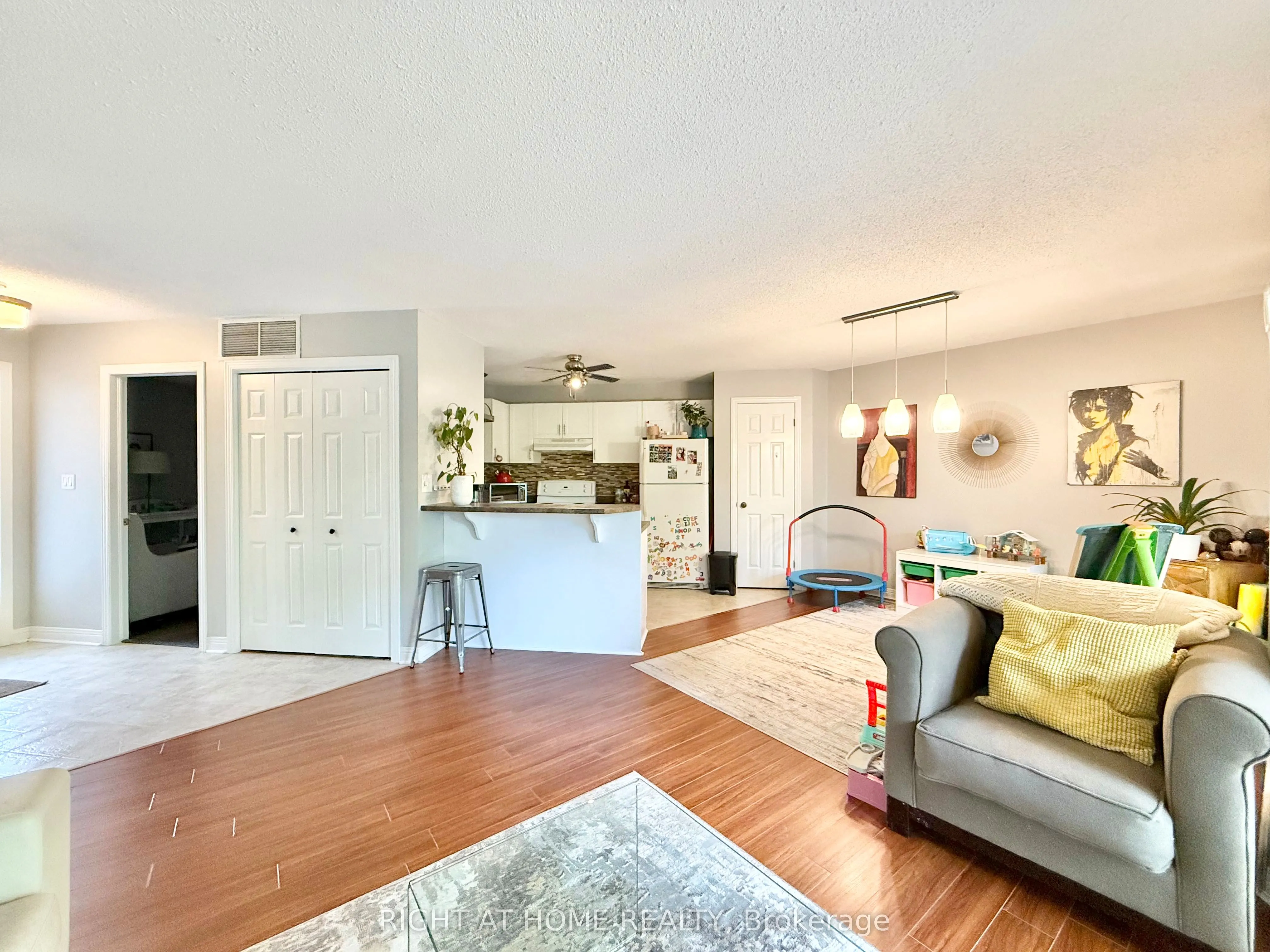 1220 Thorpe Road, #214