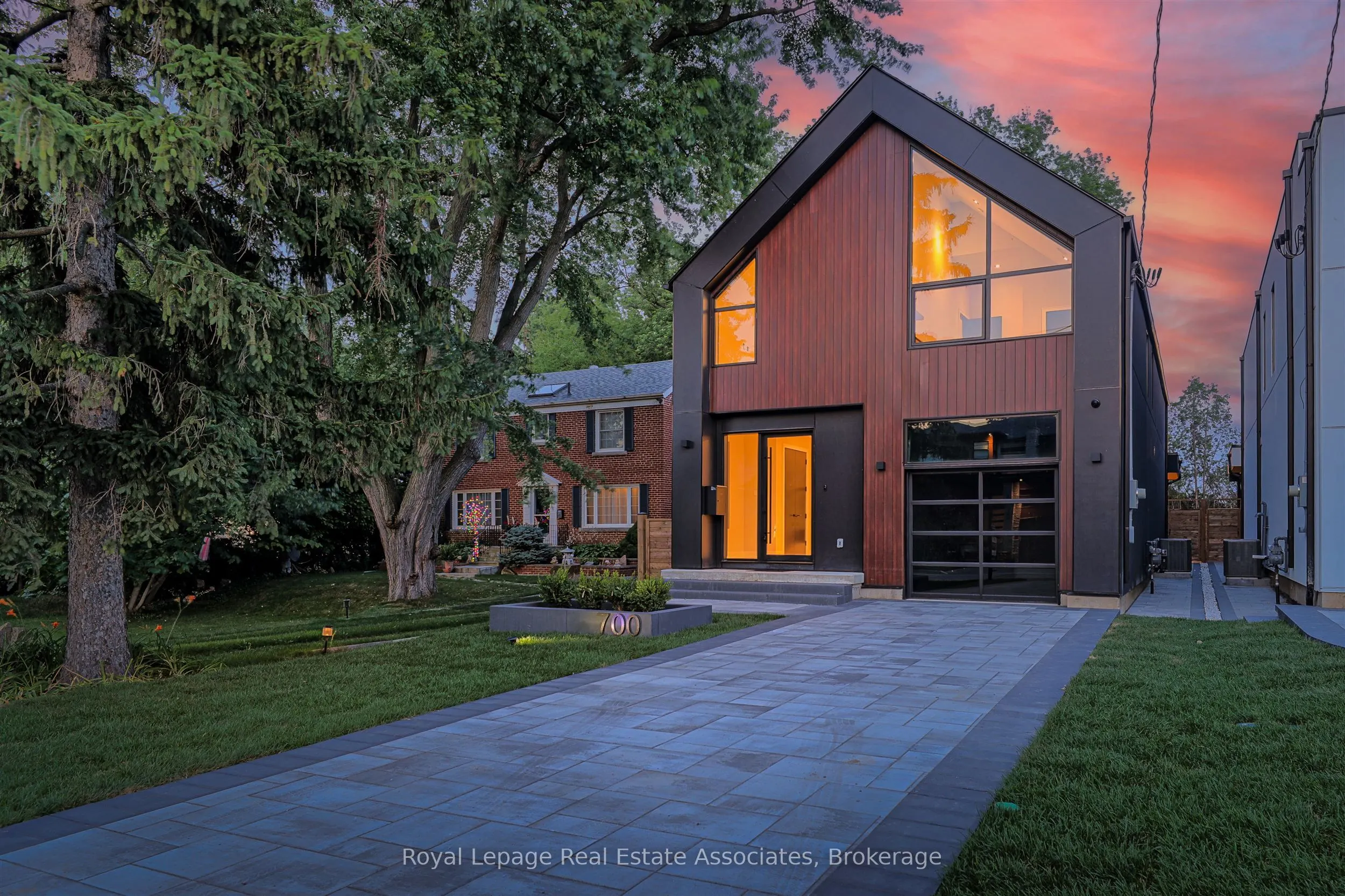700 Montbeck Crescent