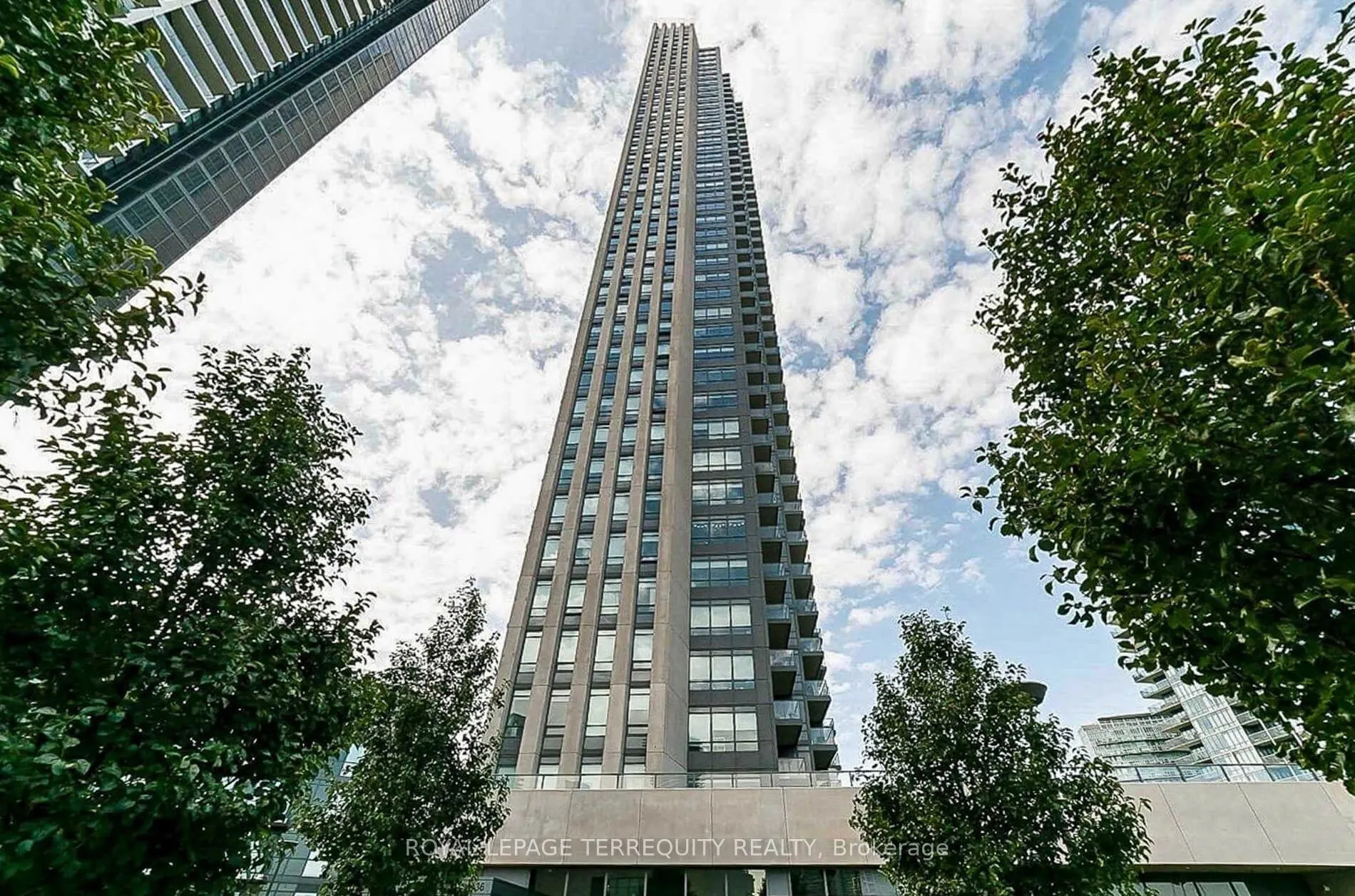 36 Park Lawn Road, #3306