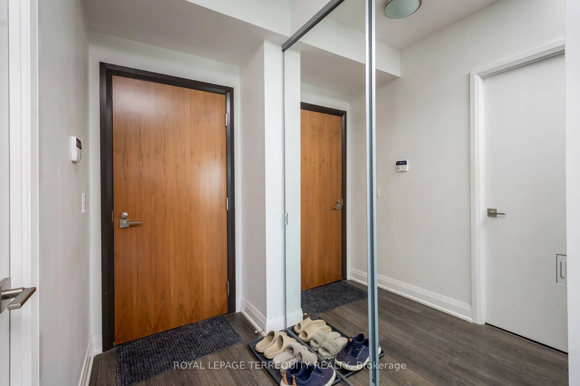 36 Park Lawn Road, #3306