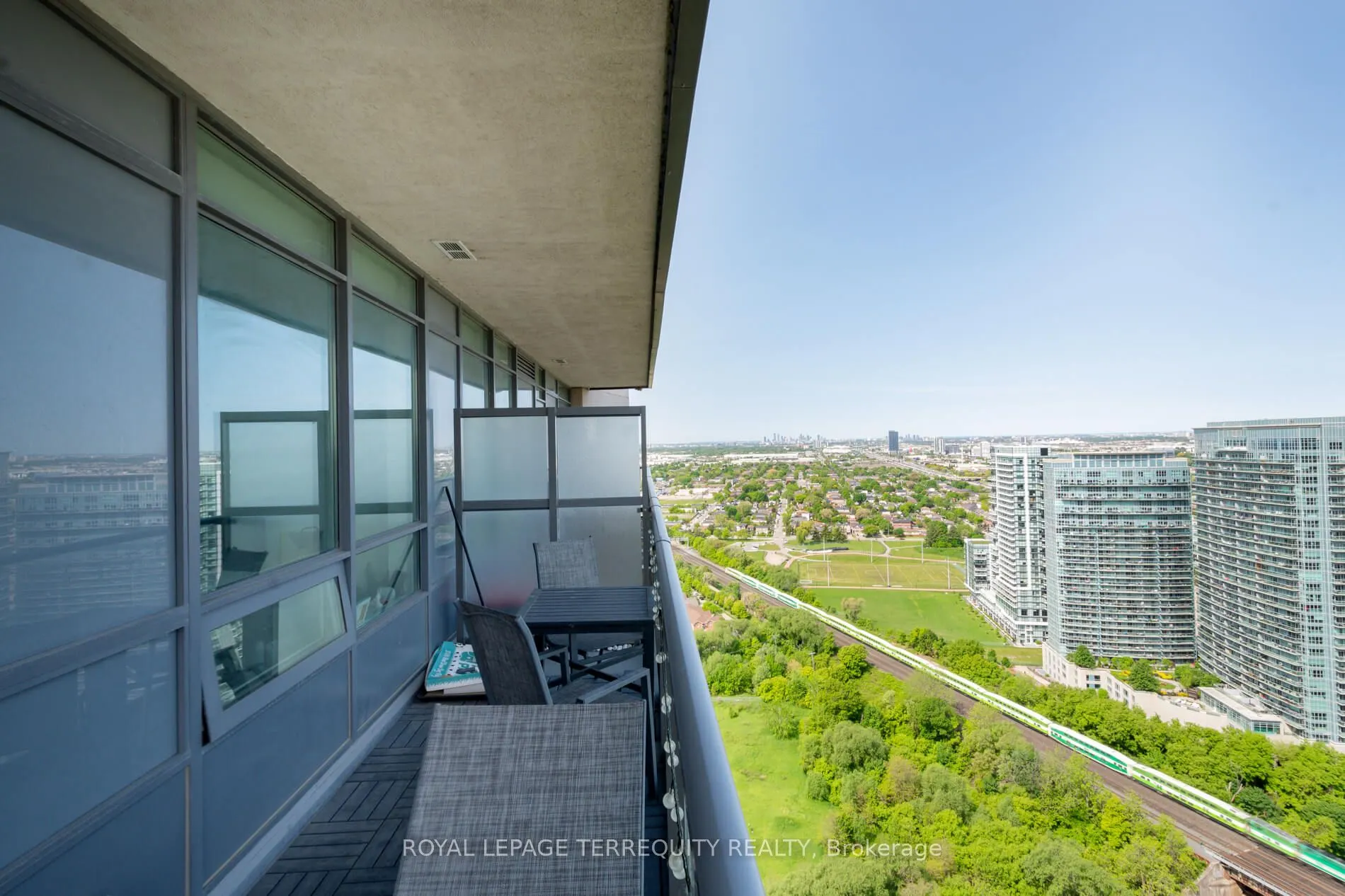 36 Park Lawn Road, #3306