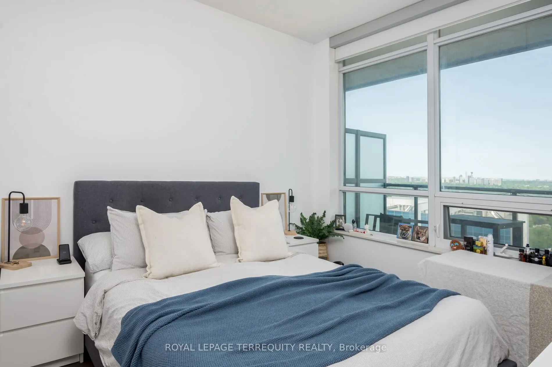 36 Park Lawn Road, #3306