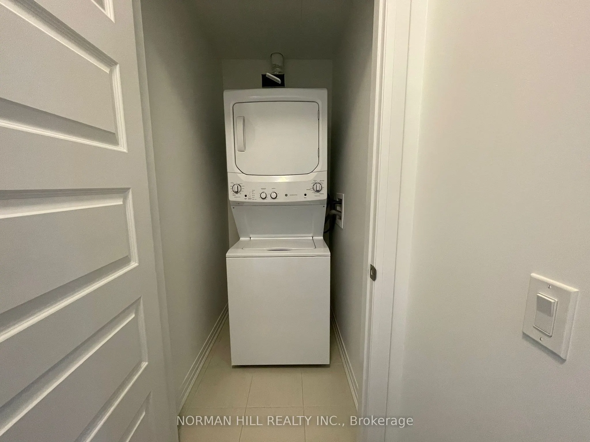 460 Gordon Krantz Avenue, #208