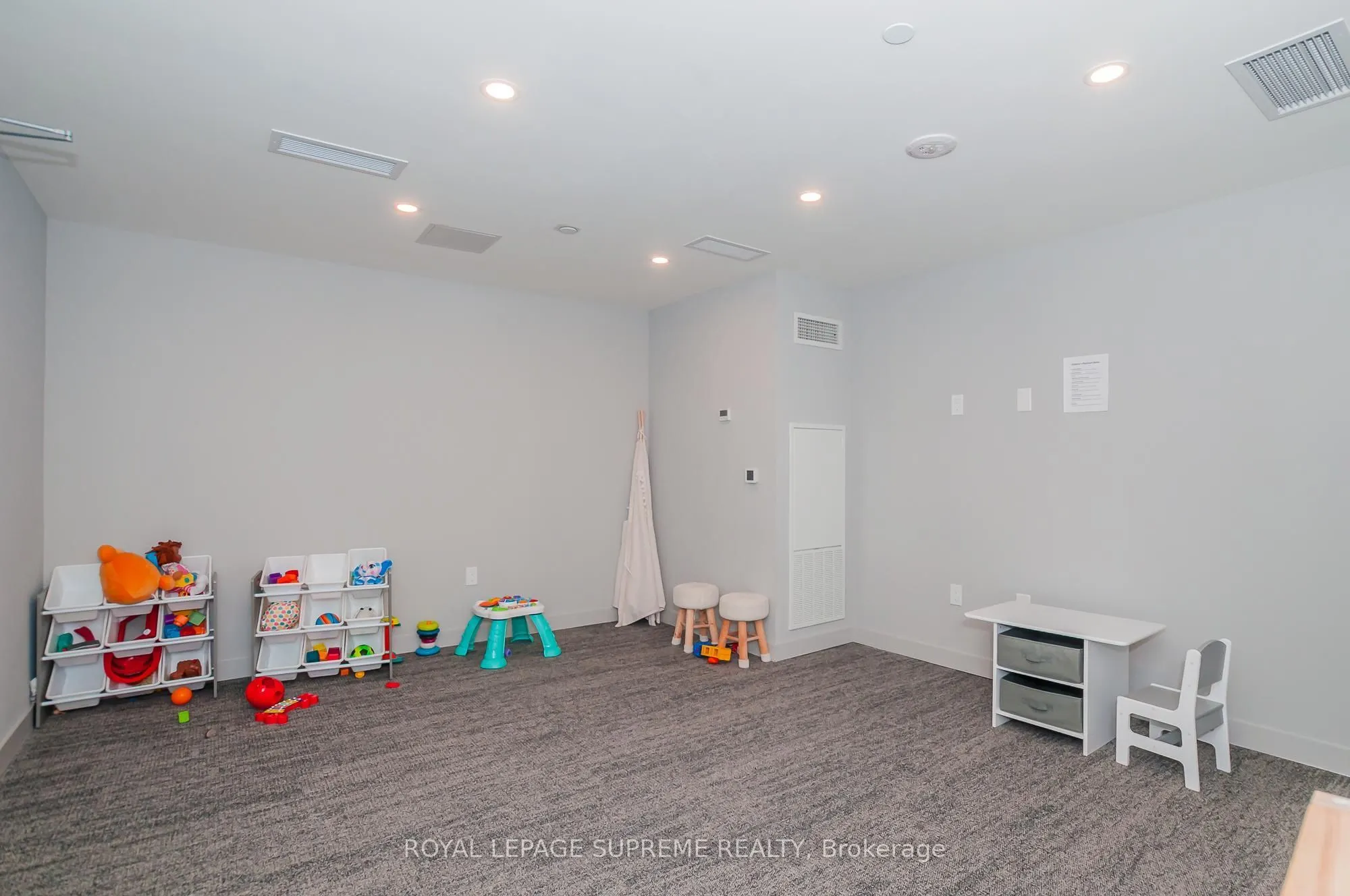 859 The Queensway, #811