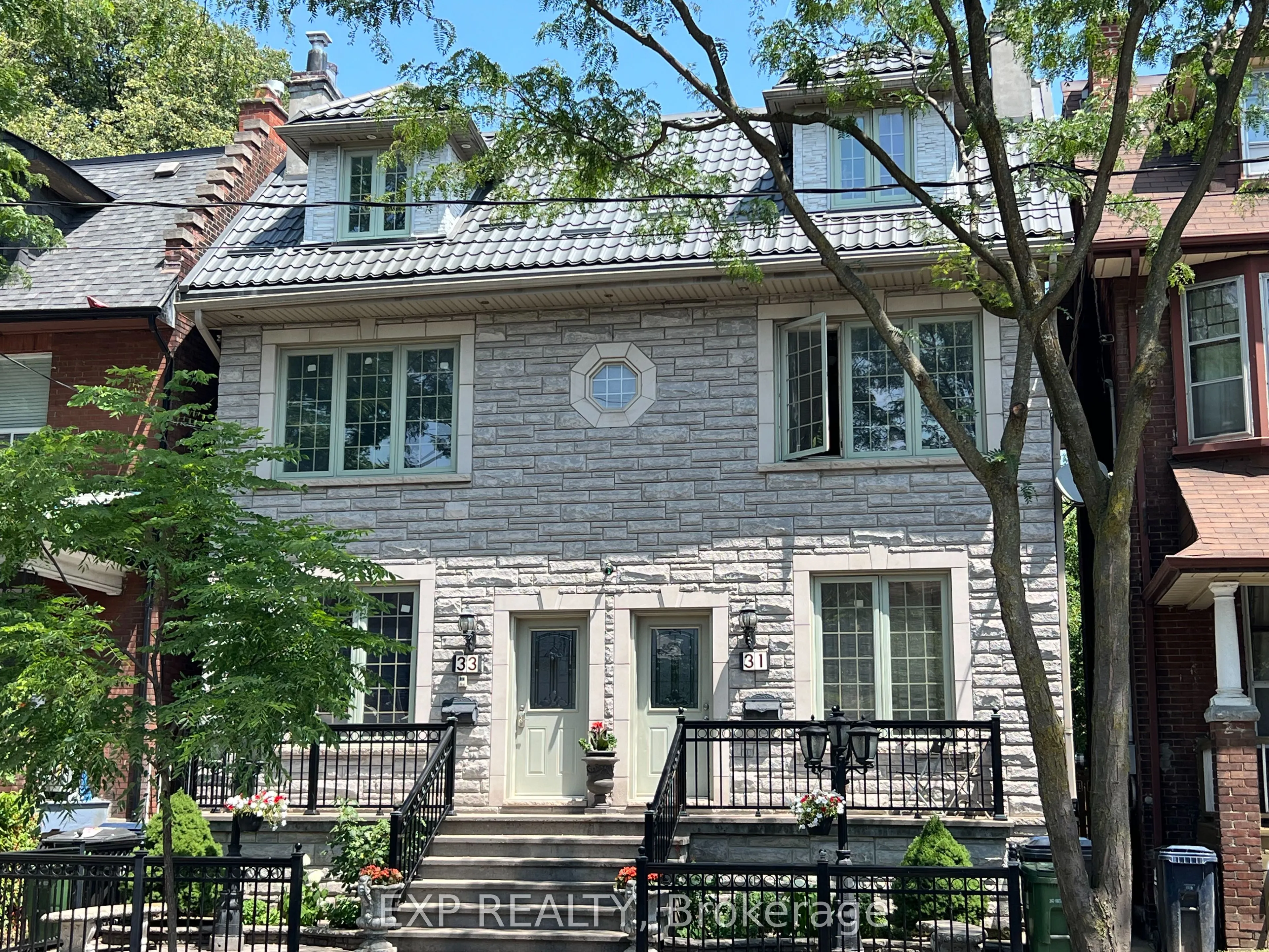 33 Lansdowne Avenue