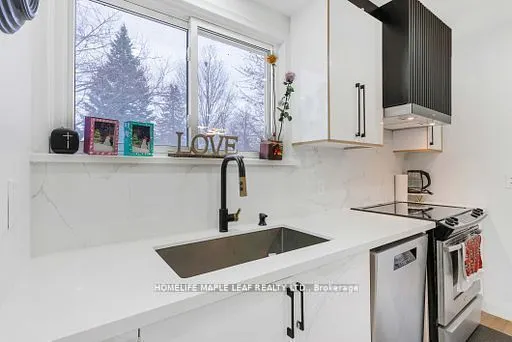 292 Woodward Avenue