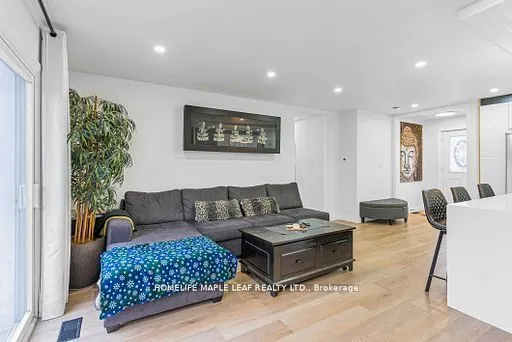 292 Woodward Avenue
