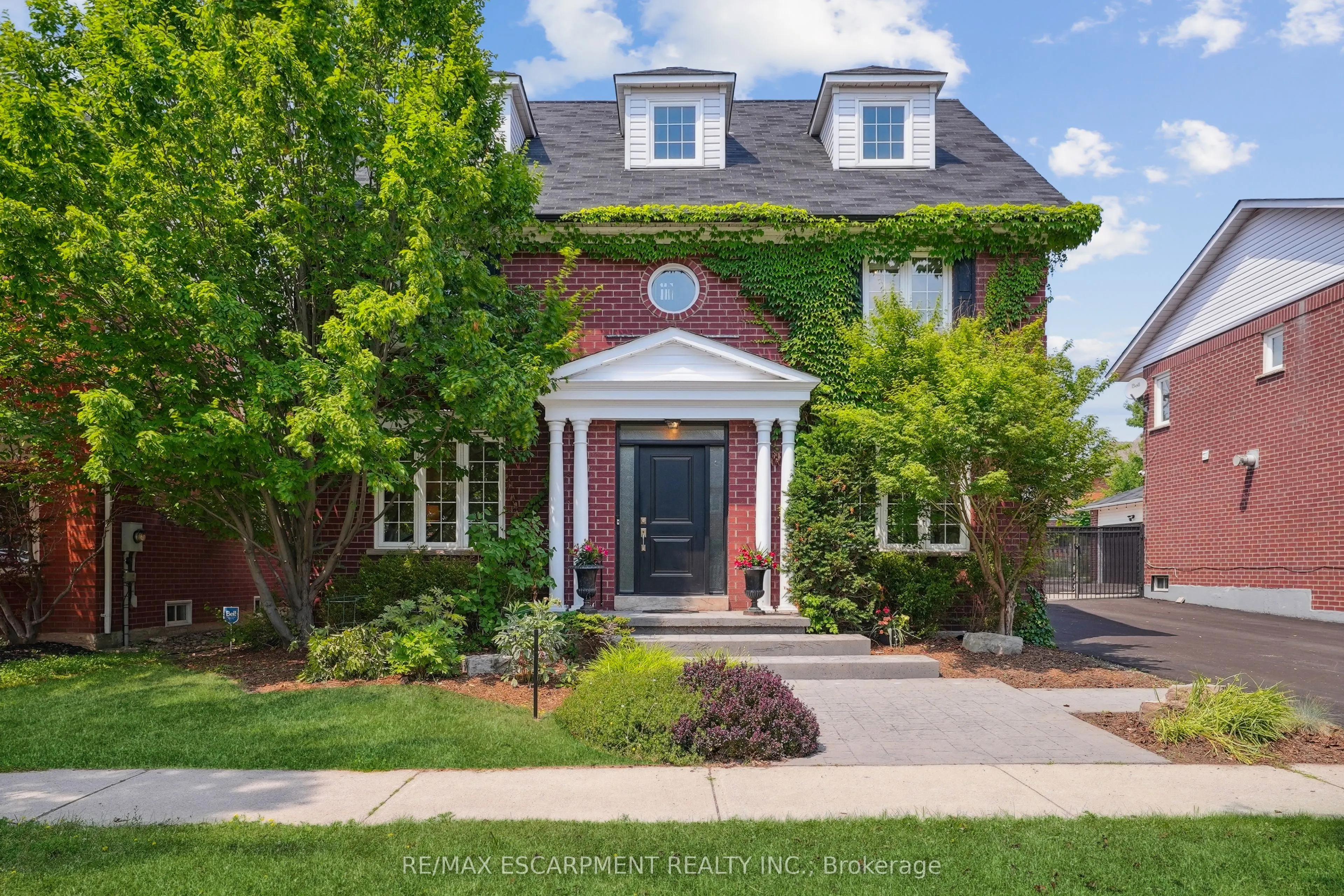 105 River Glen Boulevard