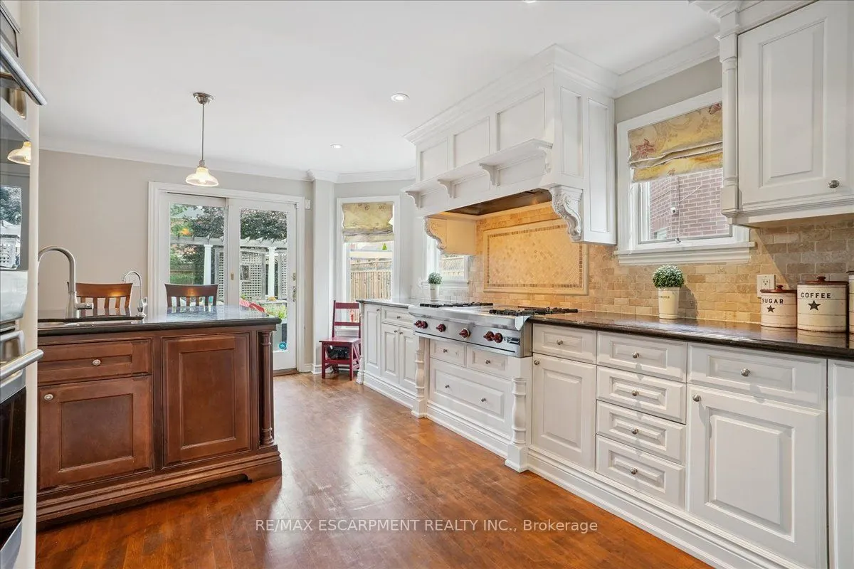 105 River Glen Boulevard