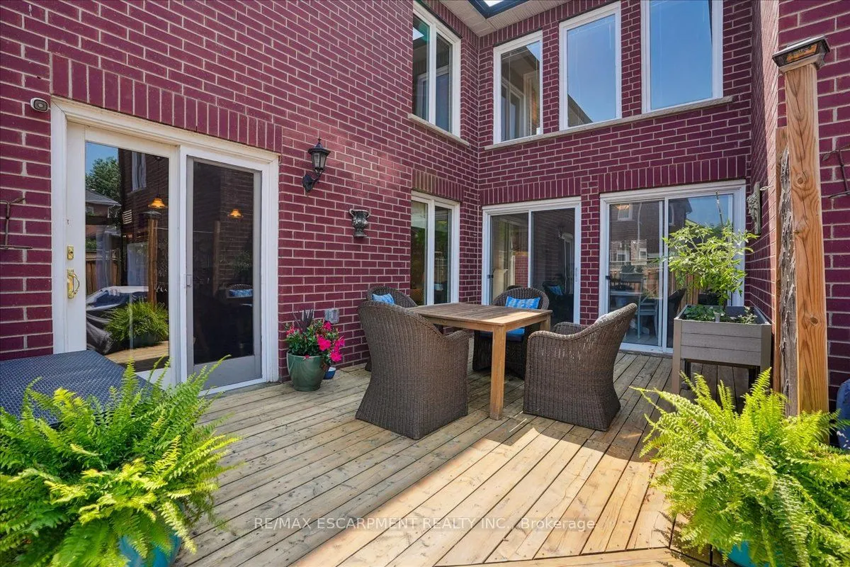 105 River Glen Boulevard