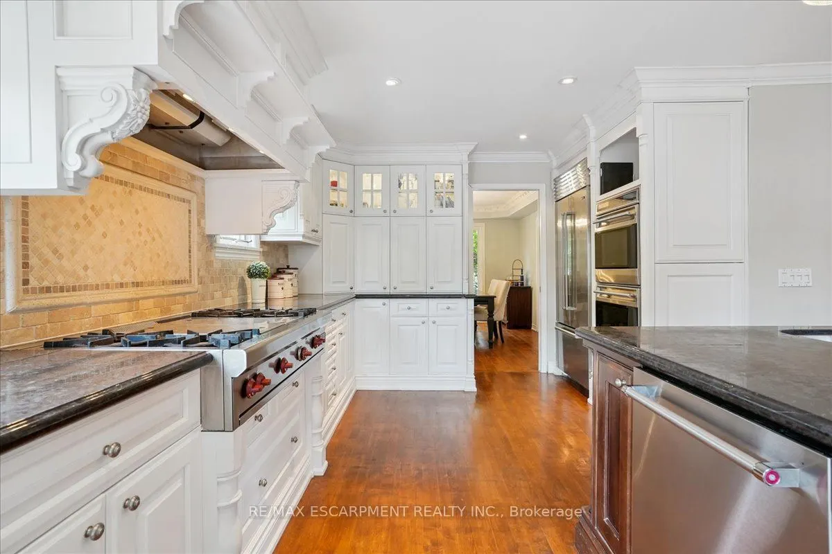 105 River Glen Boulevard