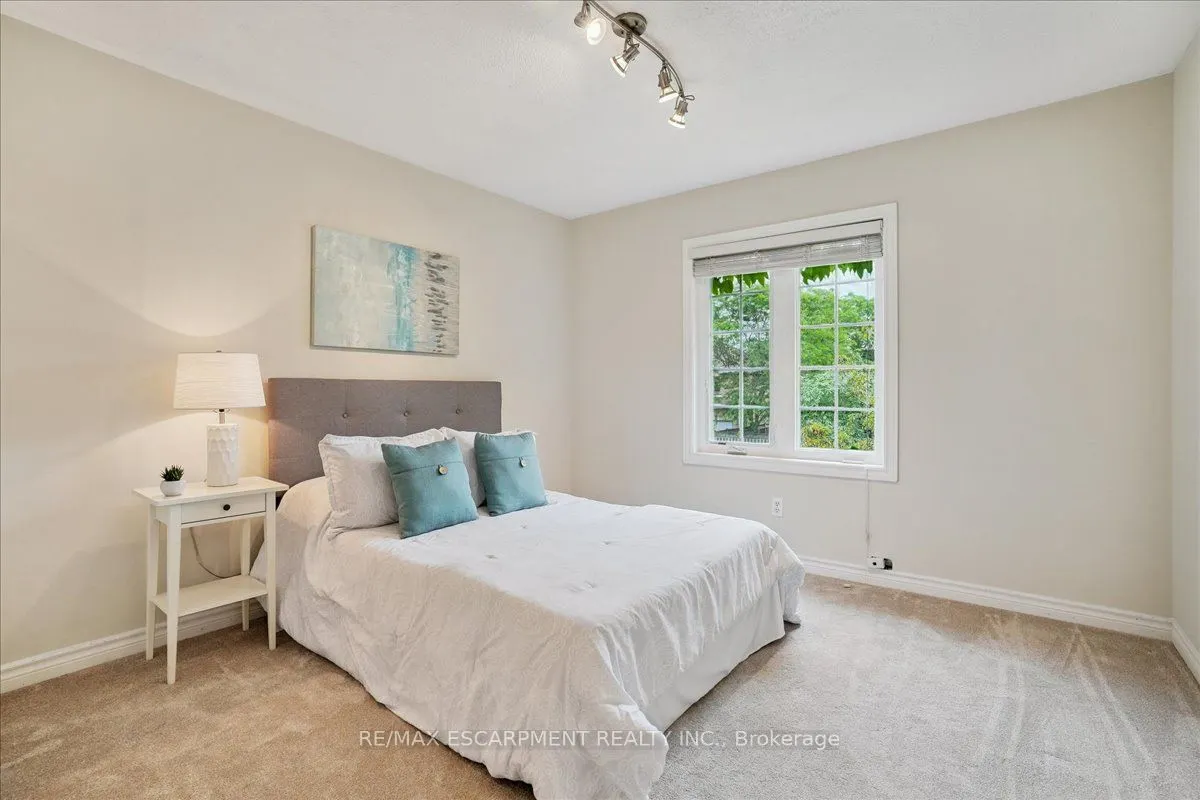 105 River Glen Boulevard