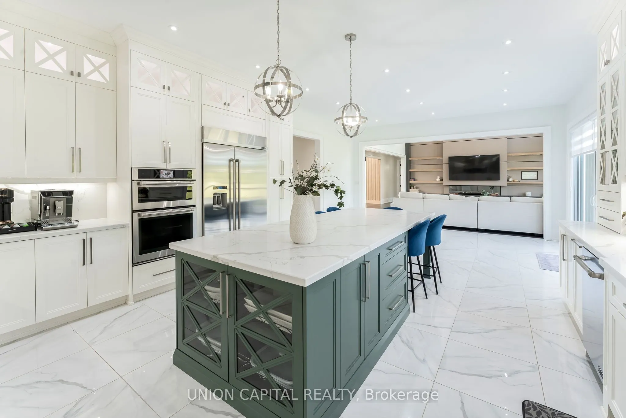 16033 Mississauga Road