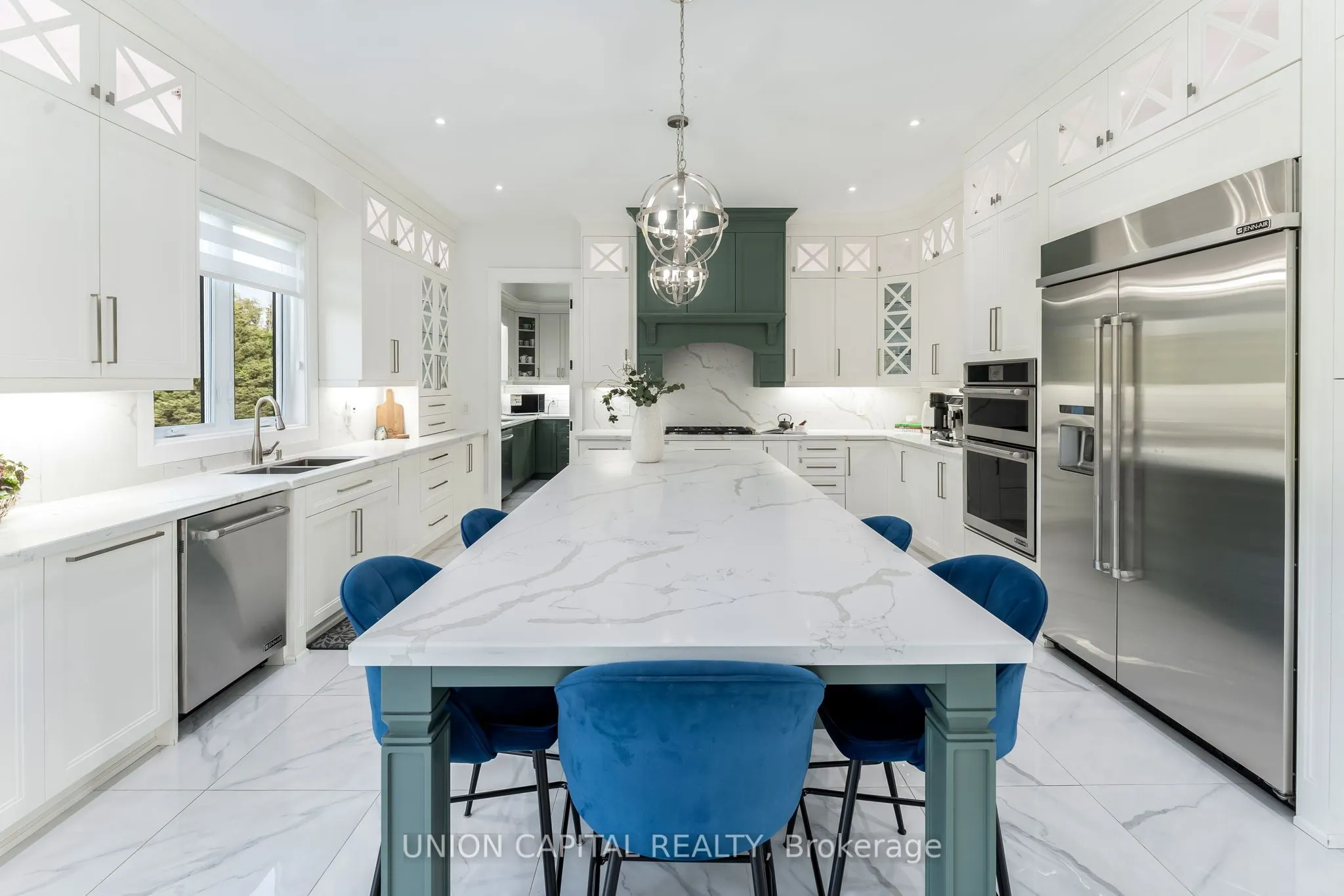16033 Mississauga Road