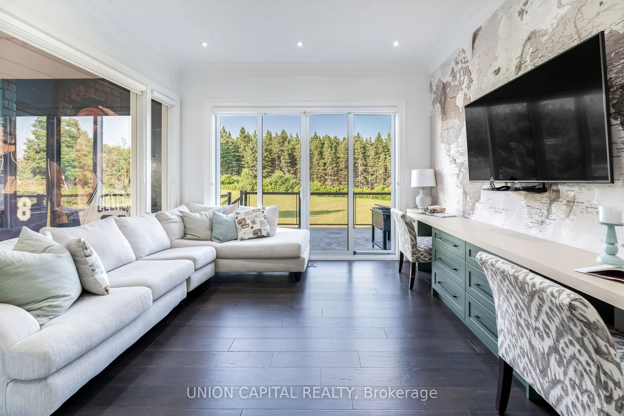 16033 Mississauga Road