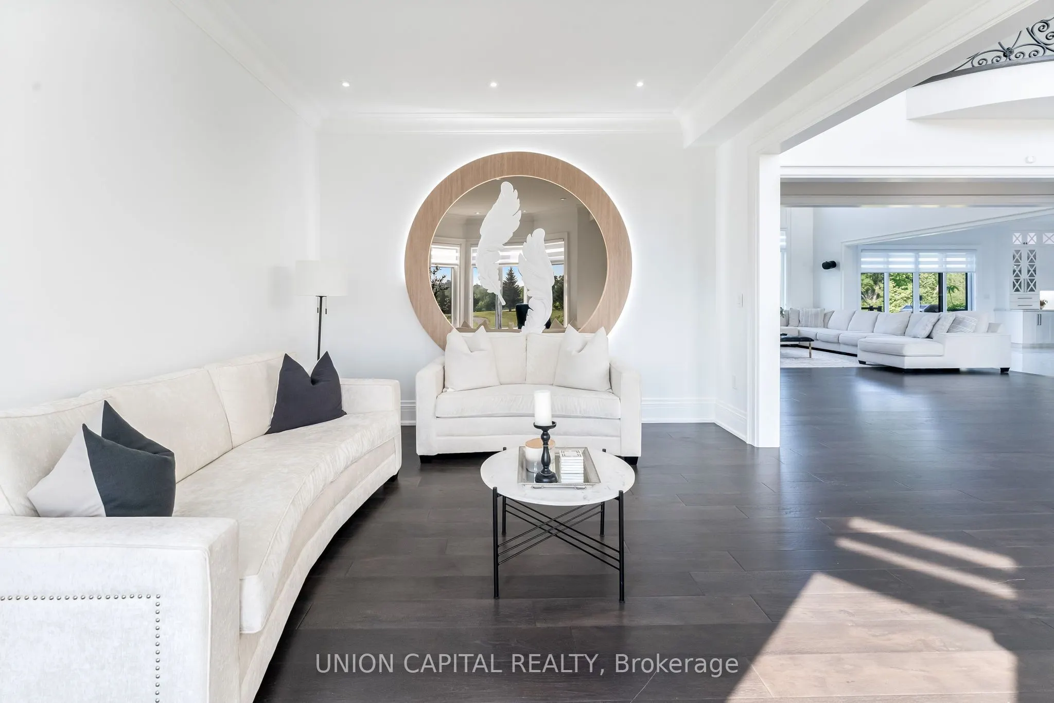 16033 Mississauga Road