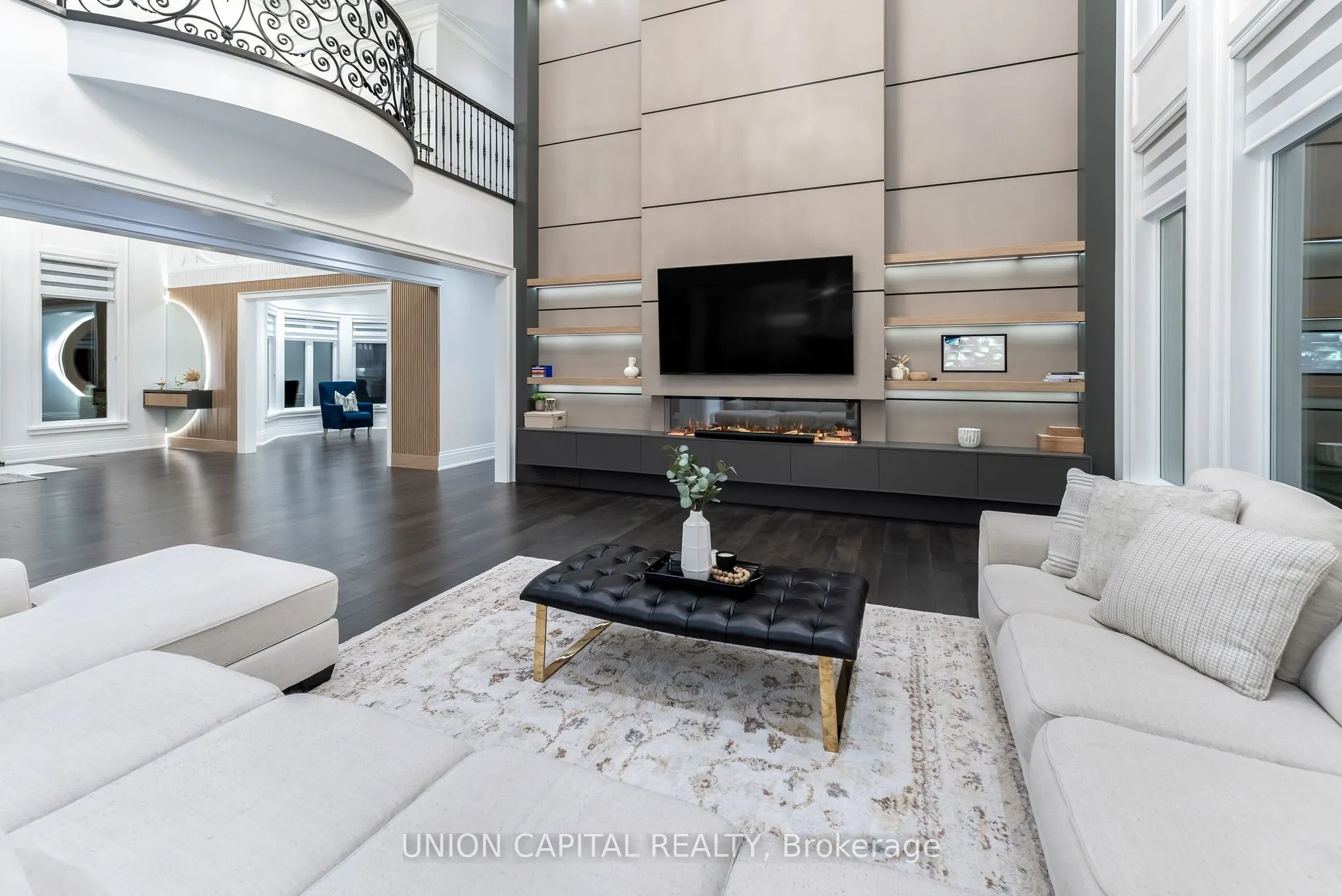 16033 Mississauga Road