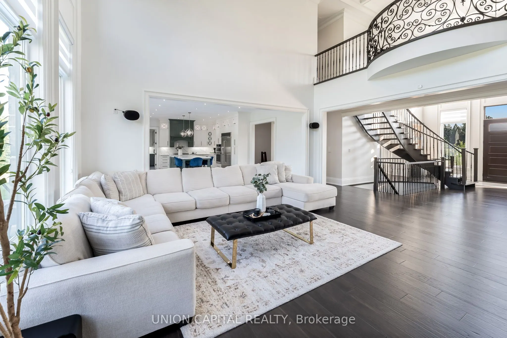 16033 Mississauga Road