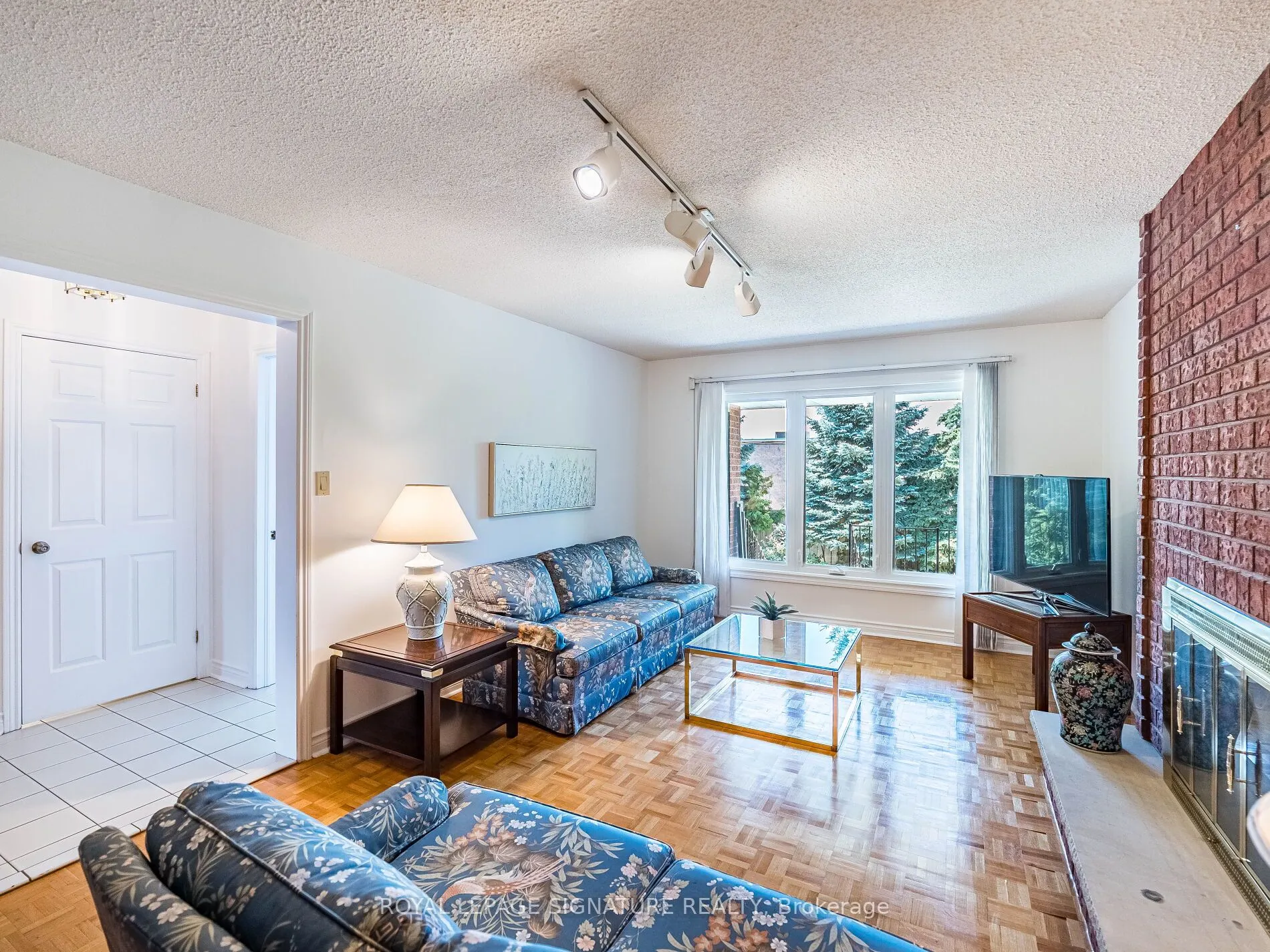 155 Silverhill Drive