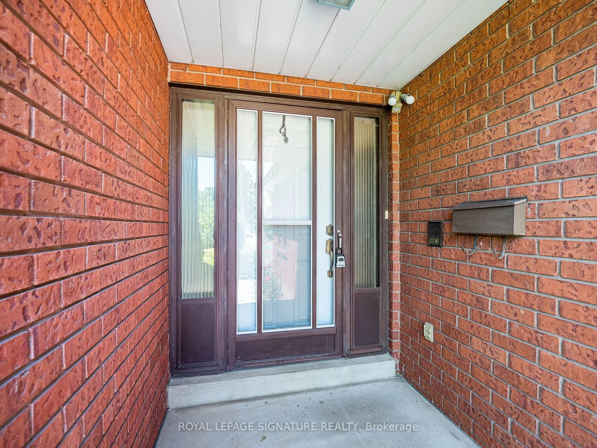 155 Silverhill Drive
