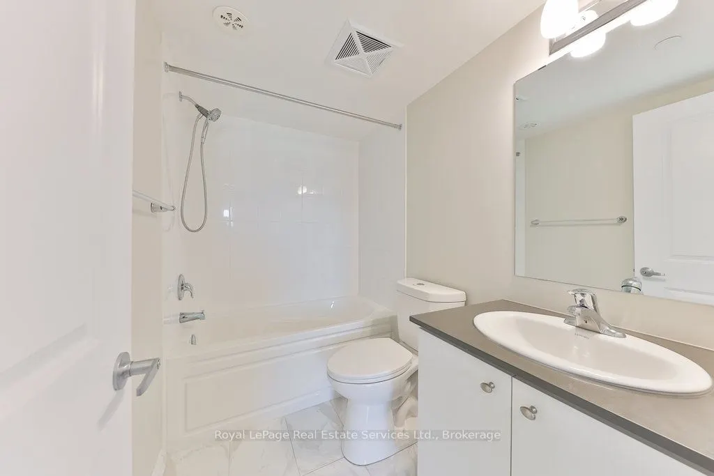 3580 Lake Shore Boulevard W, #14