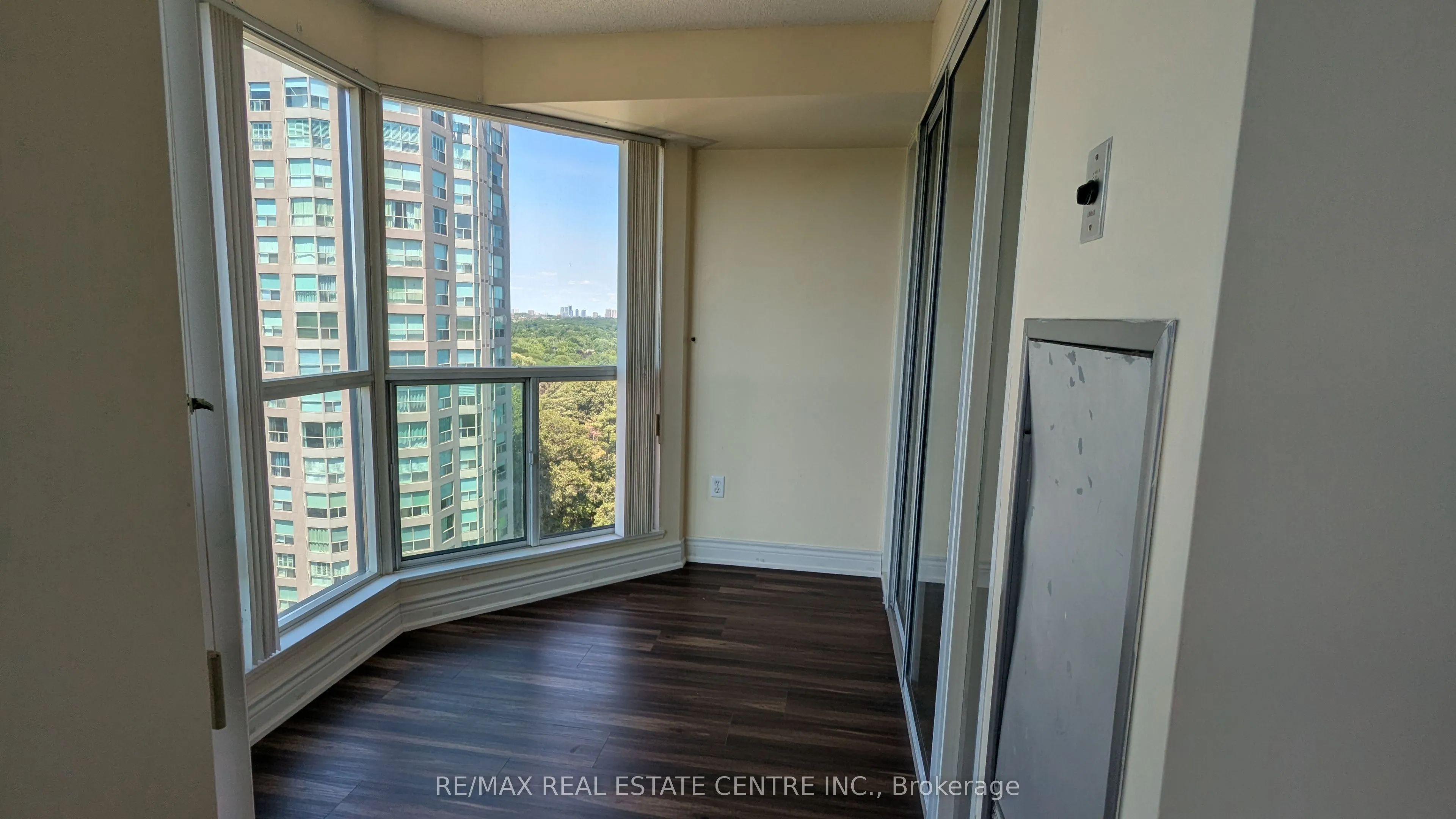 2177 Burnhamthorpe Rd W Road, #1308