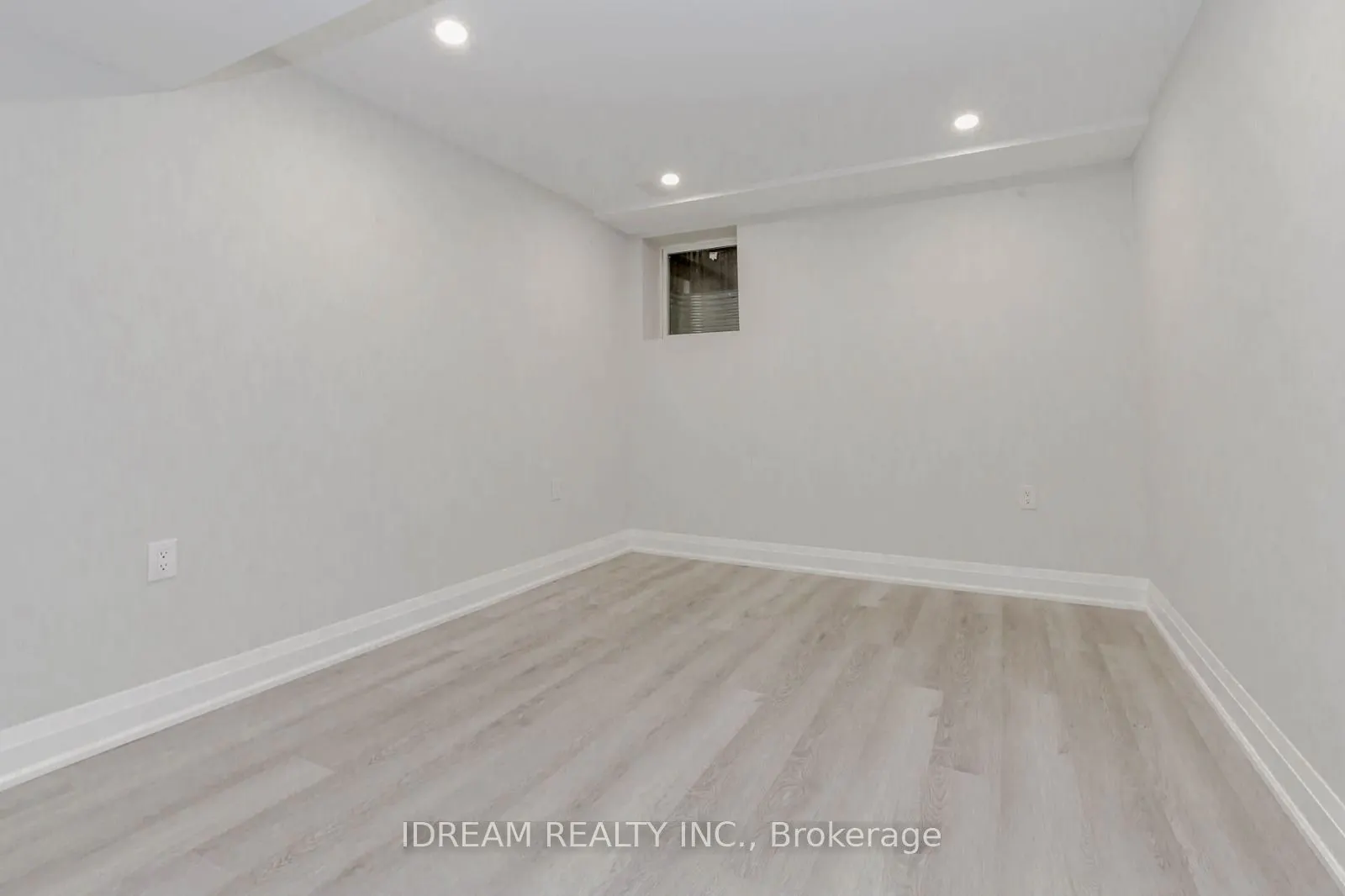 73 Brushwood Drive