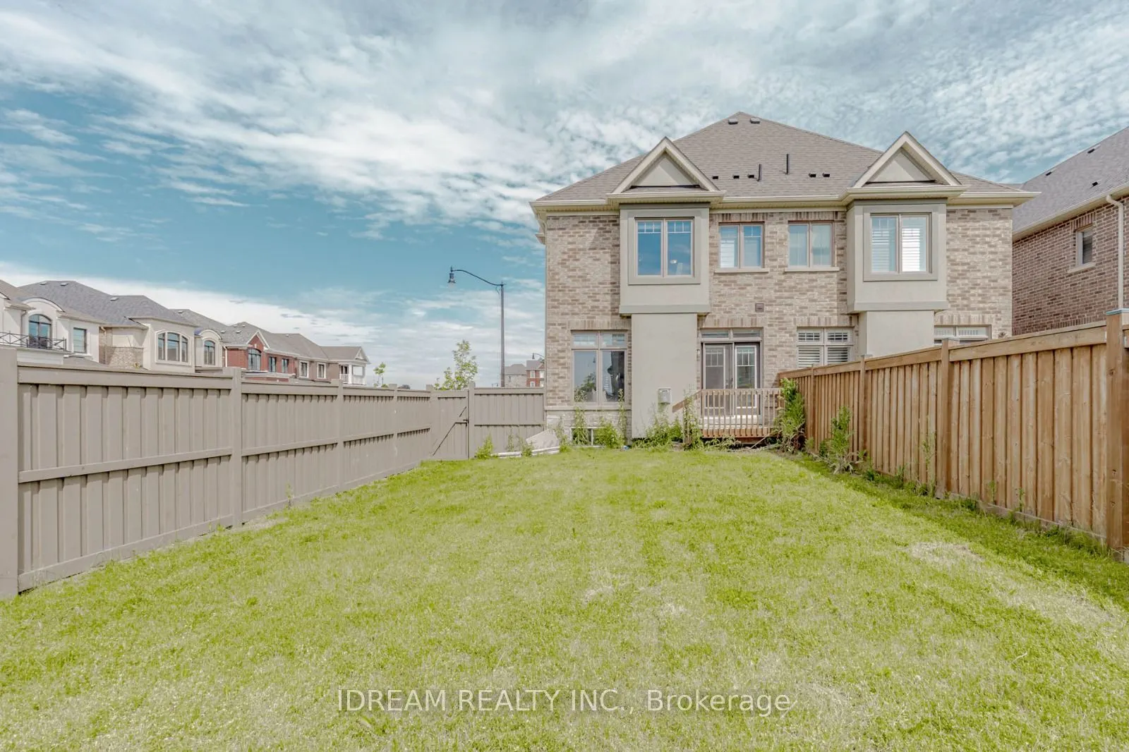 73 Brushwood Drive