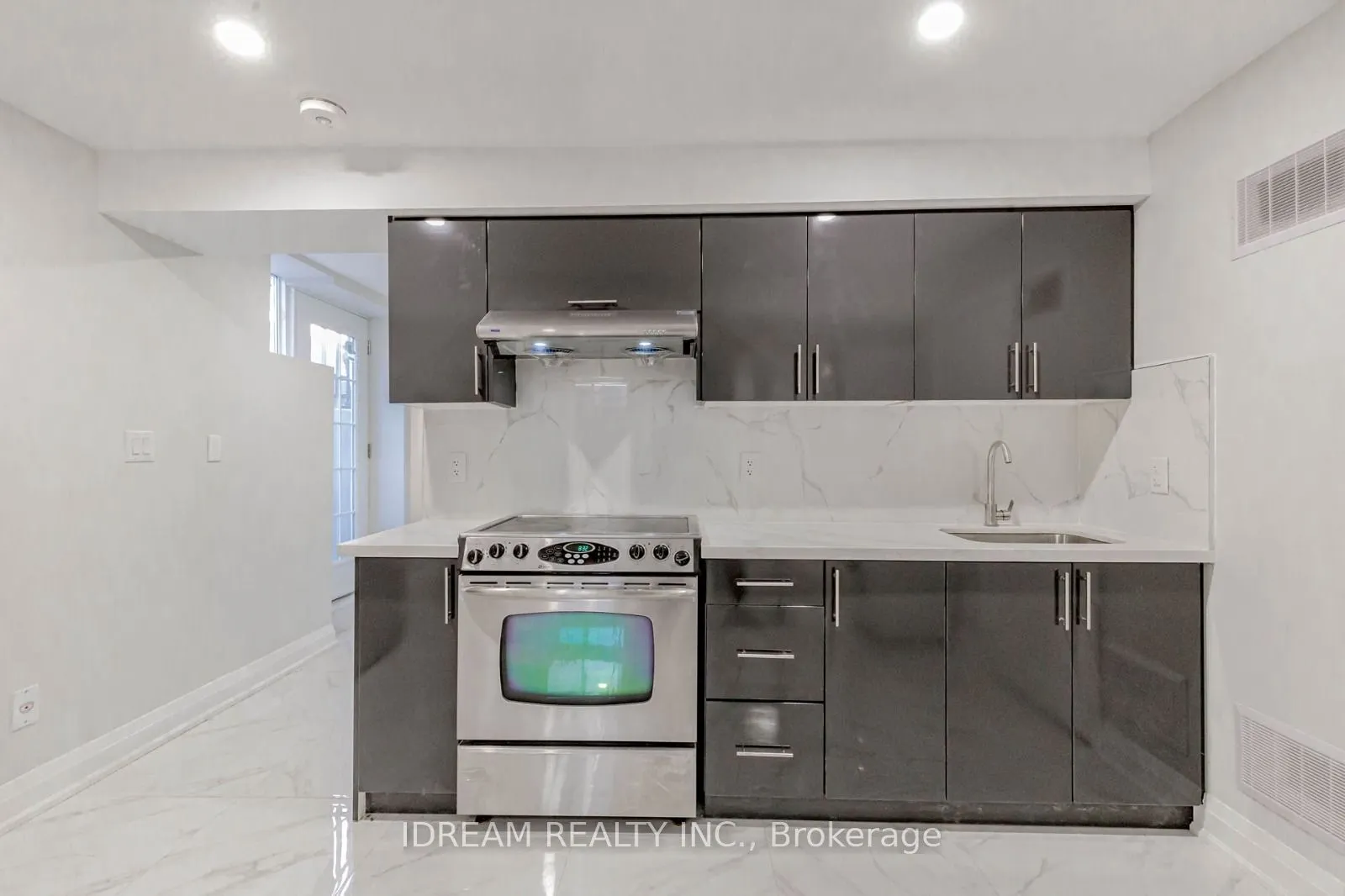 73 Brushwood Drive