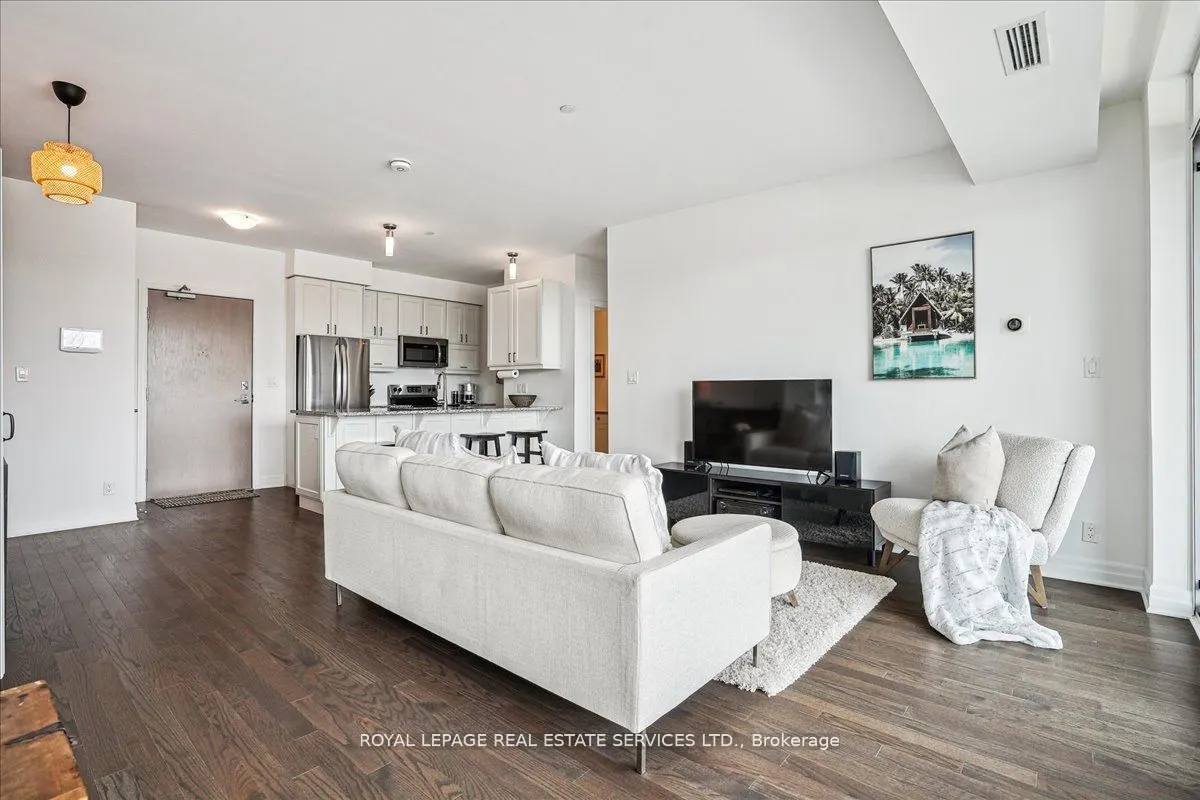 3028 Creekshore Common, #105