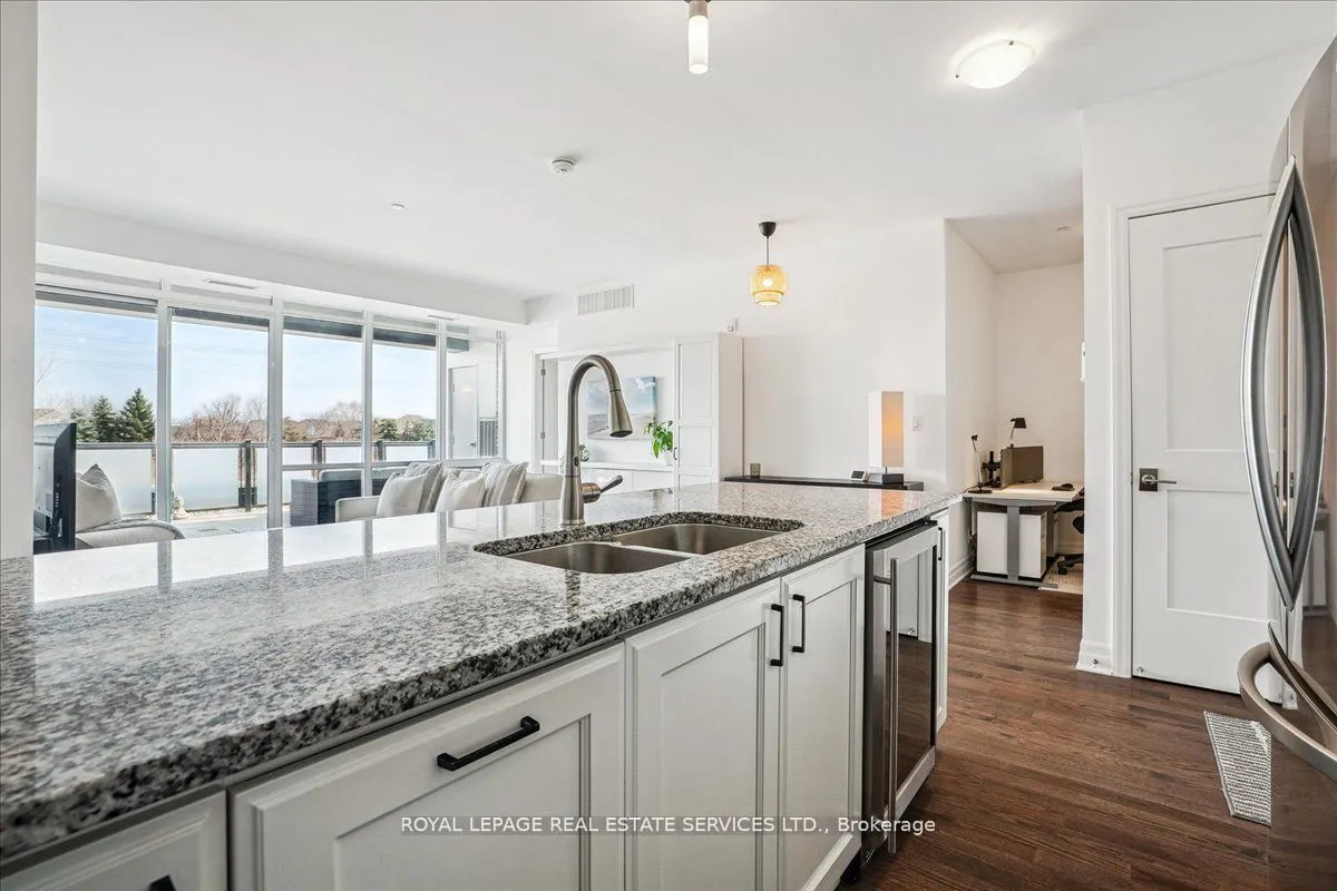3028 Creekshore Common, #105