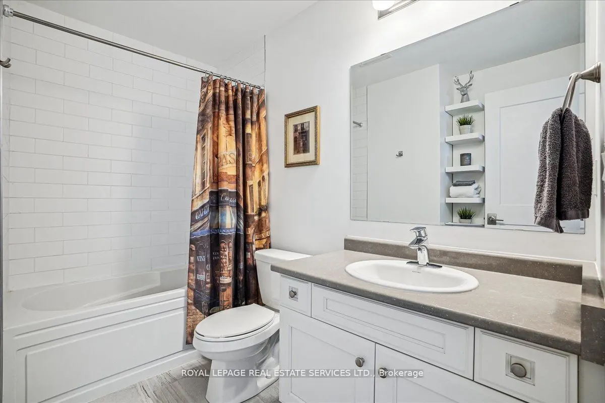 3028 Creekshore Common, #105